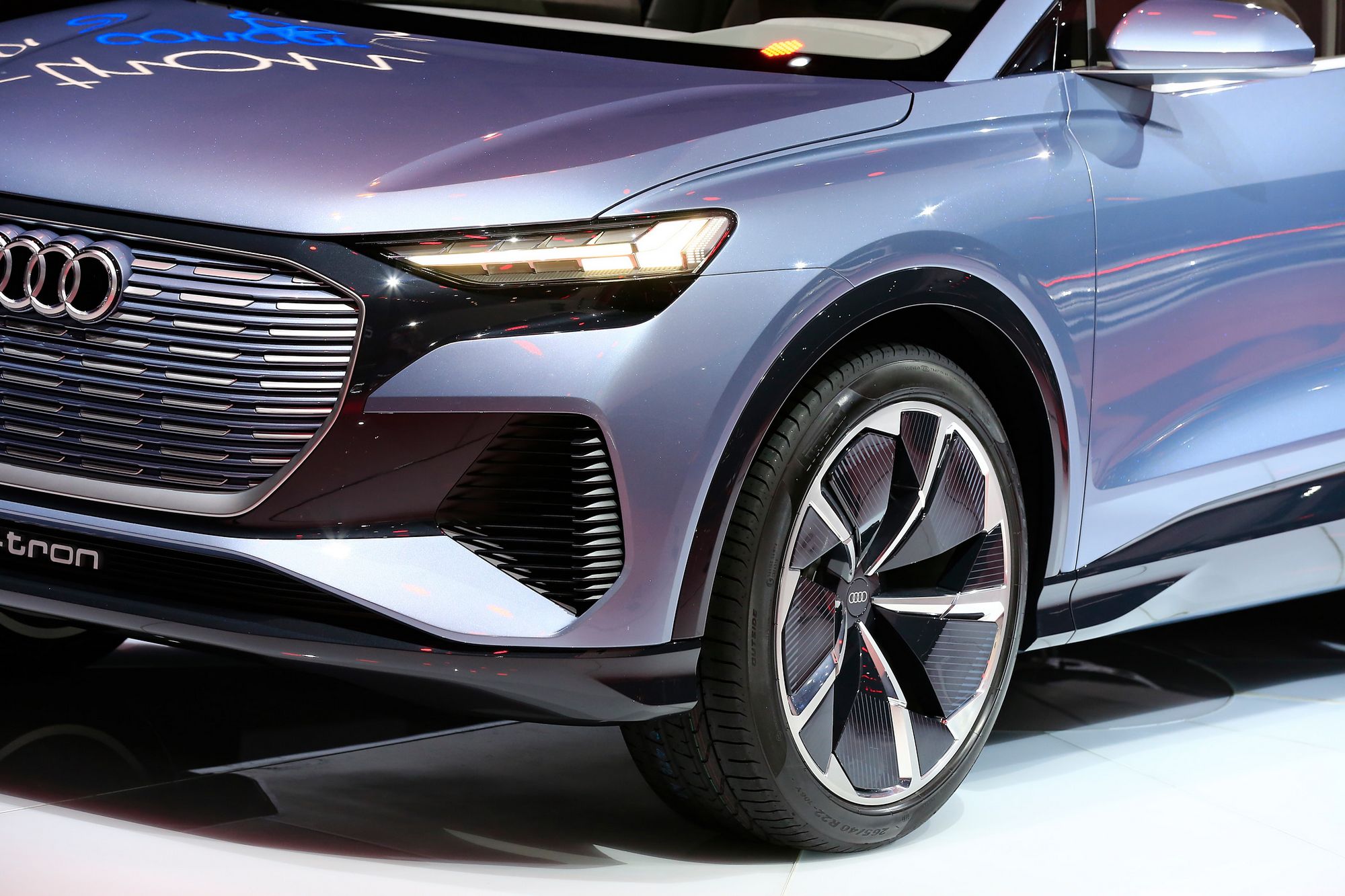 Audi-Q4-e-tron-Concept-31 Audi Q4 e-Tron Concept Previews Upcoming All-Electric Compact SUV