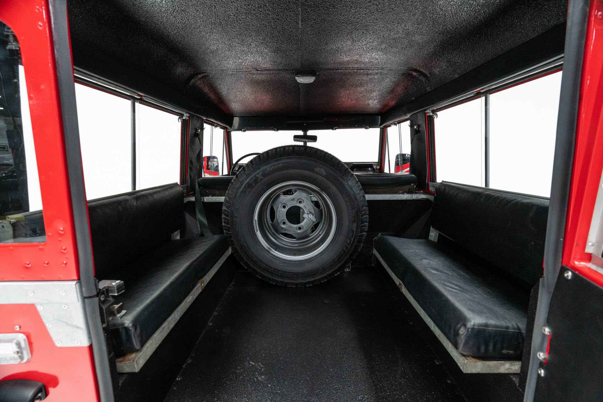 1971 Land Rover Series IIA 35 Forget Restomods, This Mint 1971 Land Rover Series IIA Costs $59,900