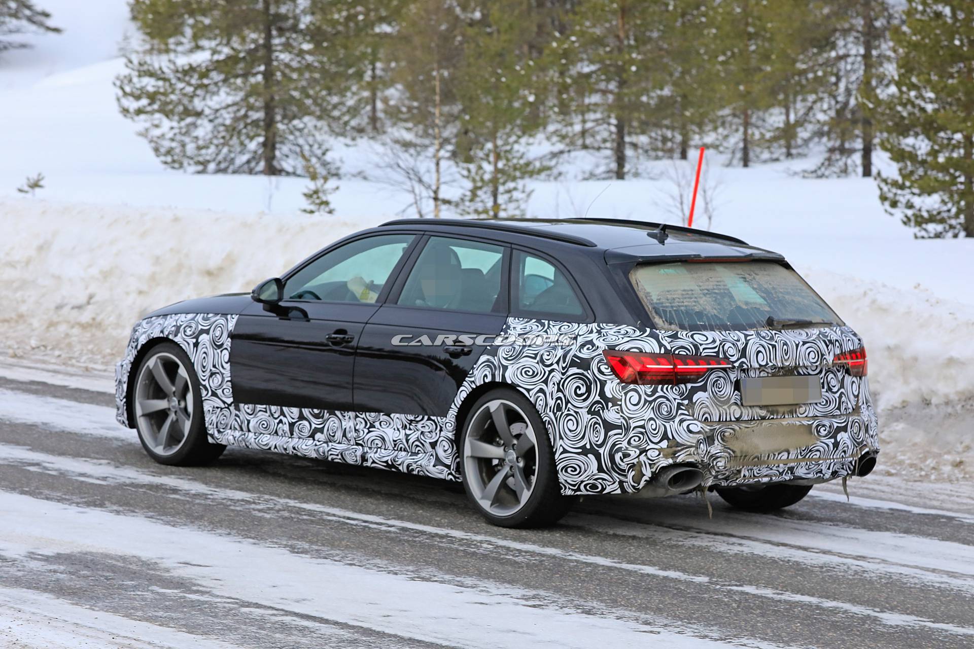 Audi RS4 Avant facelift spy shots 7 Facelifted Audi RS4 Avant Training To Become A Successful Sequel To A Classic