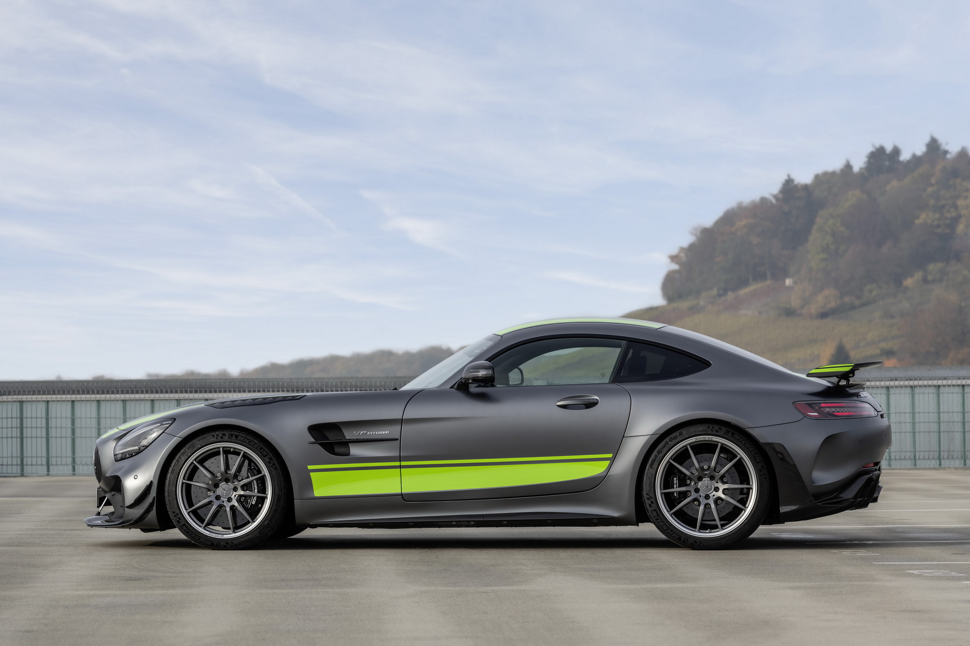 mercedes-amg gt r pro uk pricing 13 Track Focused Mercedes-AMG GT R Pro Gets £188,345 UK Price Tag