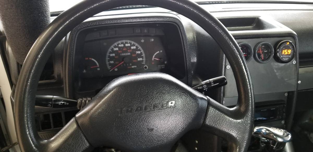 Geo-Tracker-Drag-11 This Geo Tracker Has A 6.0-liter V8 And Runs Sub-10-Second Quarter Miles