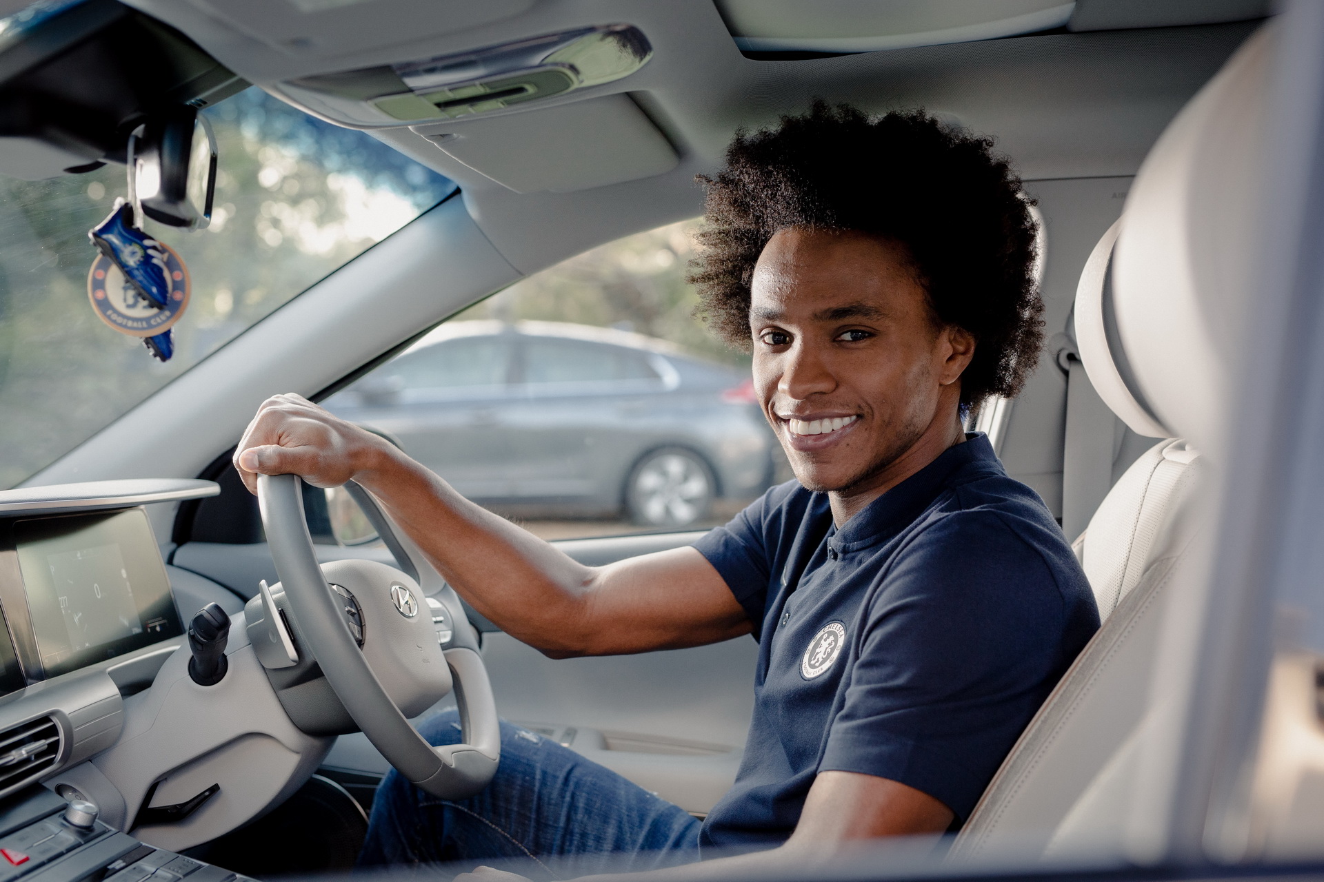 hyundai matchday in europe spot 1 Hyundai’s ‘Matchday In Europe’ Spot Starring Soccer Players, Fans And The Nexo