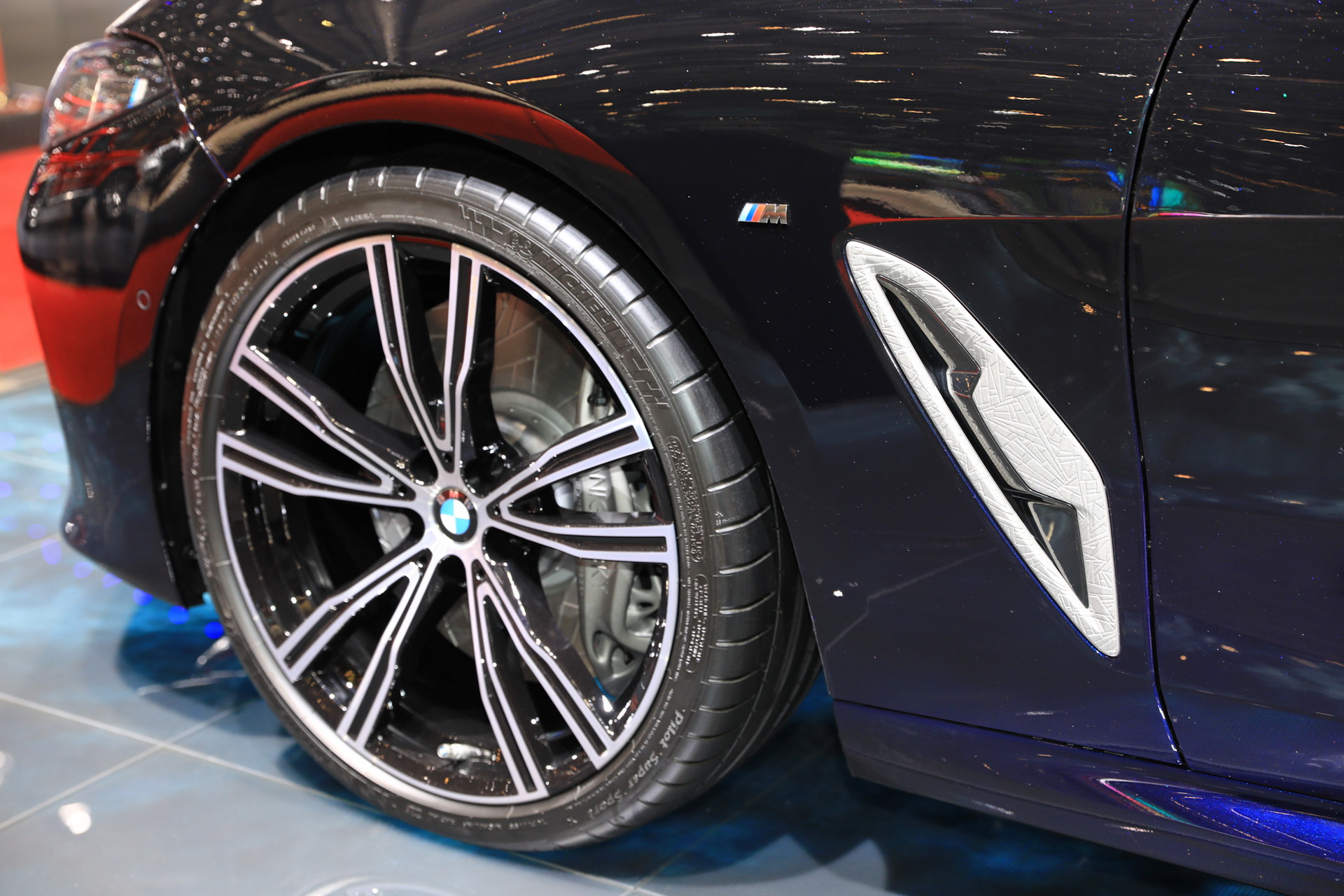 bmw m850i night sky geneva livepics 21 BMW’s M850i Night Sky Is Something You Can Definitely Stare At