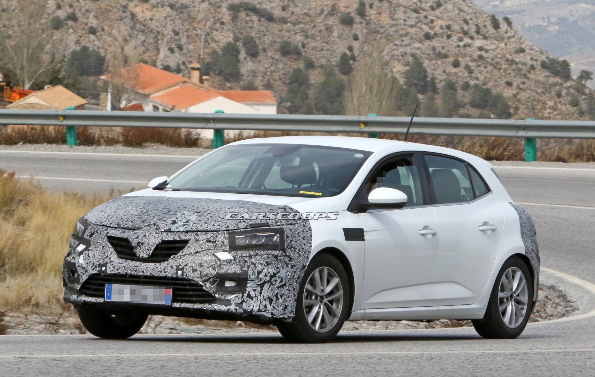 2020 Renault Megane facelift spy shots 4 2020 Renault Megane Is Up For A Facelift And It’s Coming To Frankfurt Show