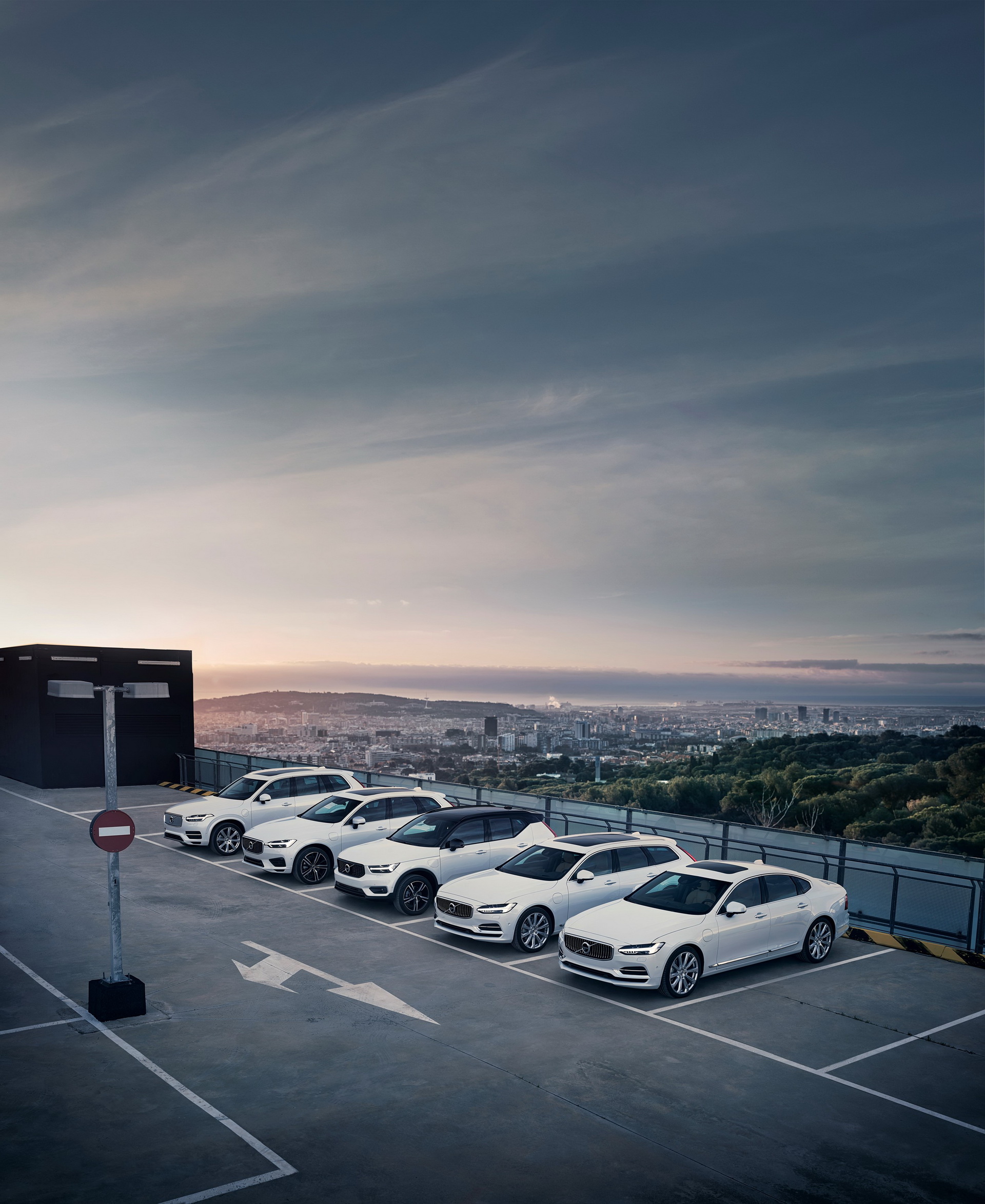 Volvo-Group-shot-04 Volvo To Fit All New Cars With 112 MPH Speed Limiter From 2020