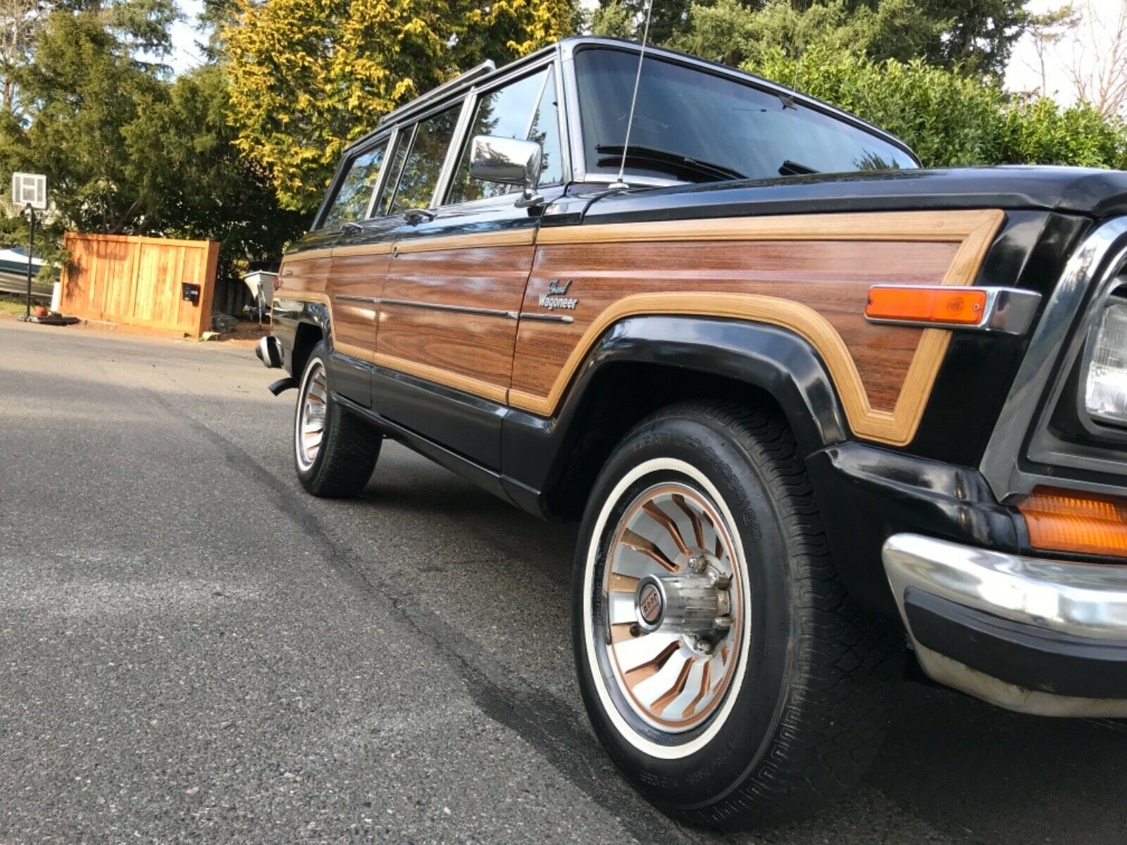 Jeep-Grand-Wagoneer-2 Get Your Wood On With This Barn-Stored 1985 Jeep Grand Wagoneer