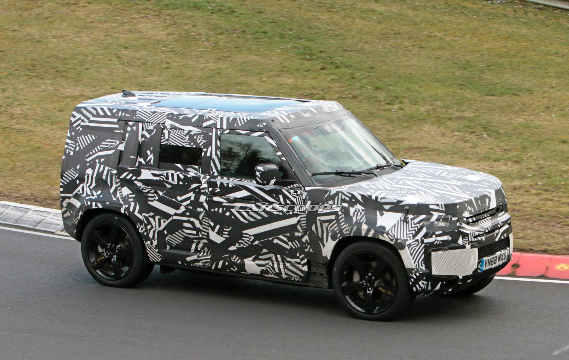 2020 Land Rover Defender spy shots at the Nurburgring 23 2020 Land Rover Defender 110 Polishing Its Road Manners At The ‘Ring
