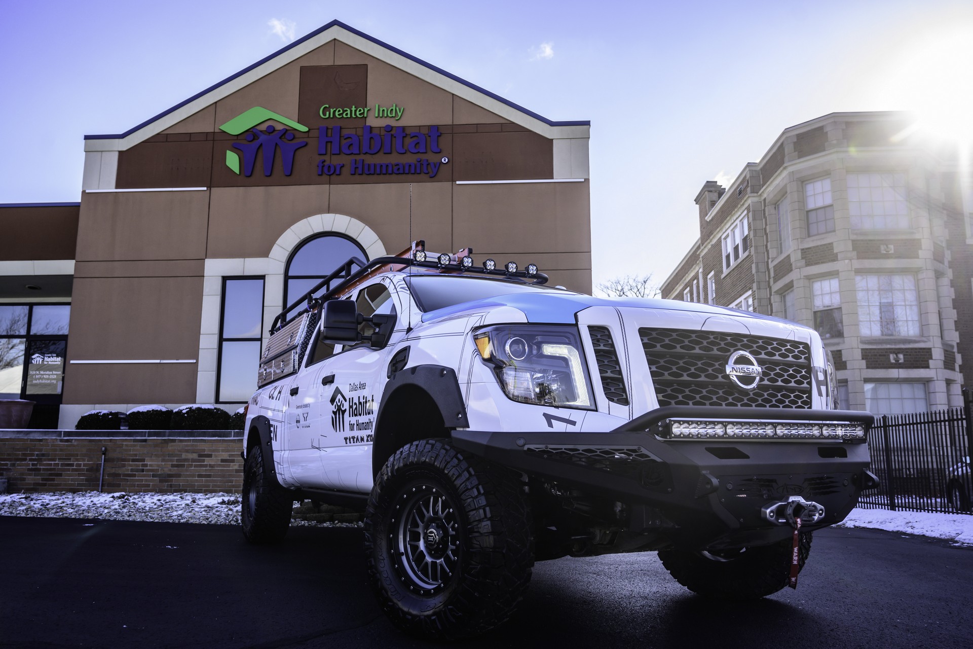 Nissan Titan Ultimate Work Truck-22 Nissan Ultimate Work Titan Is A One-Off Truck For Home Builders