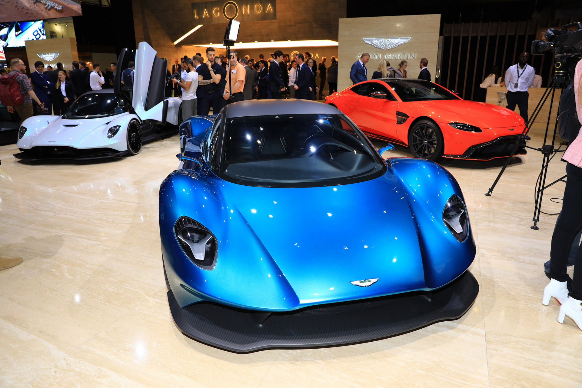 Aston Martin Vanquish Concept 4 Aston Martin Vanquish Vision Concept Is A McLaren 720S And Ferrari F8 Tributo Rival