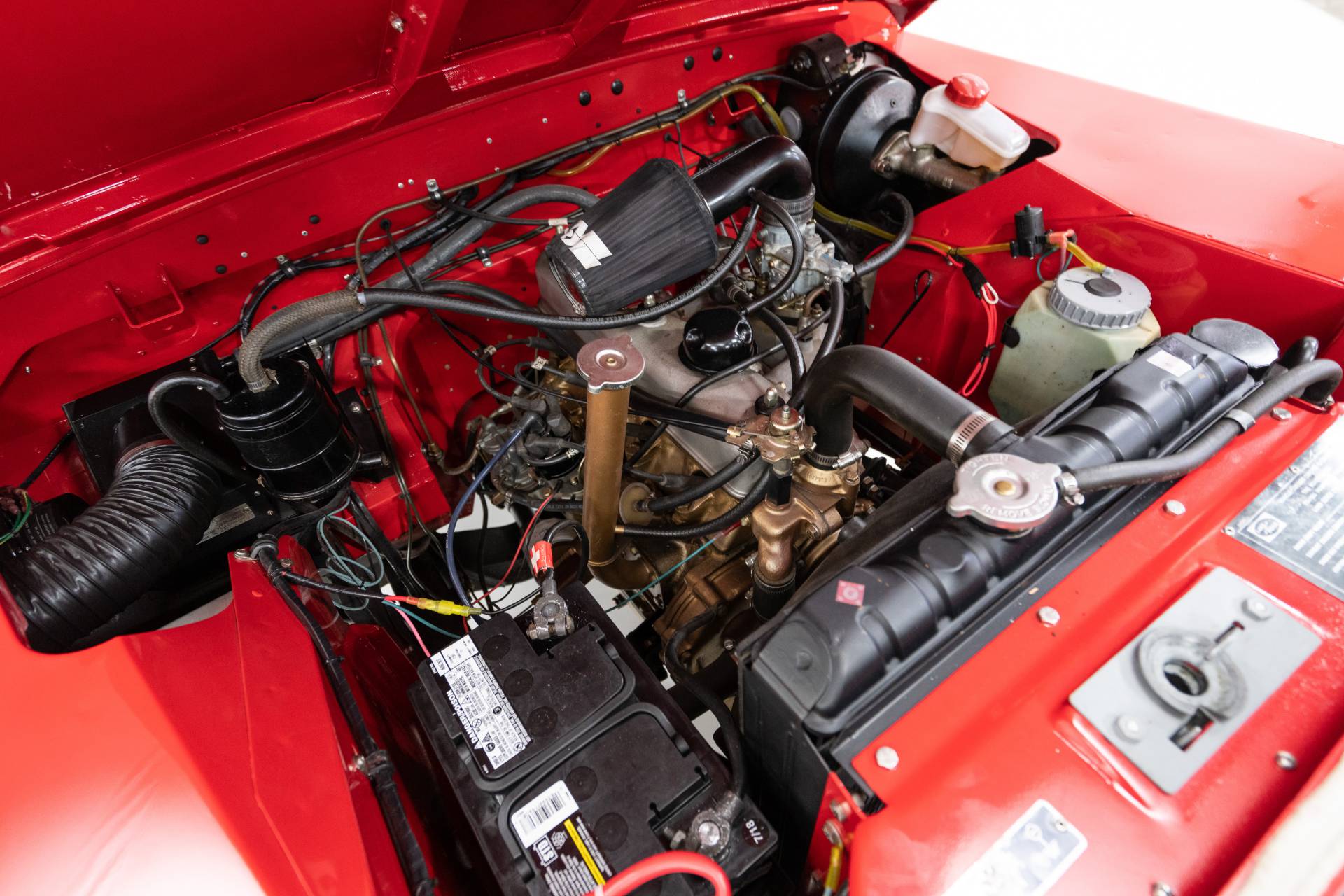 1971 Land Rover Series IIA 42 Forget Restomods, This Mint 1971 Land Rover Series IIA Costs $59,900