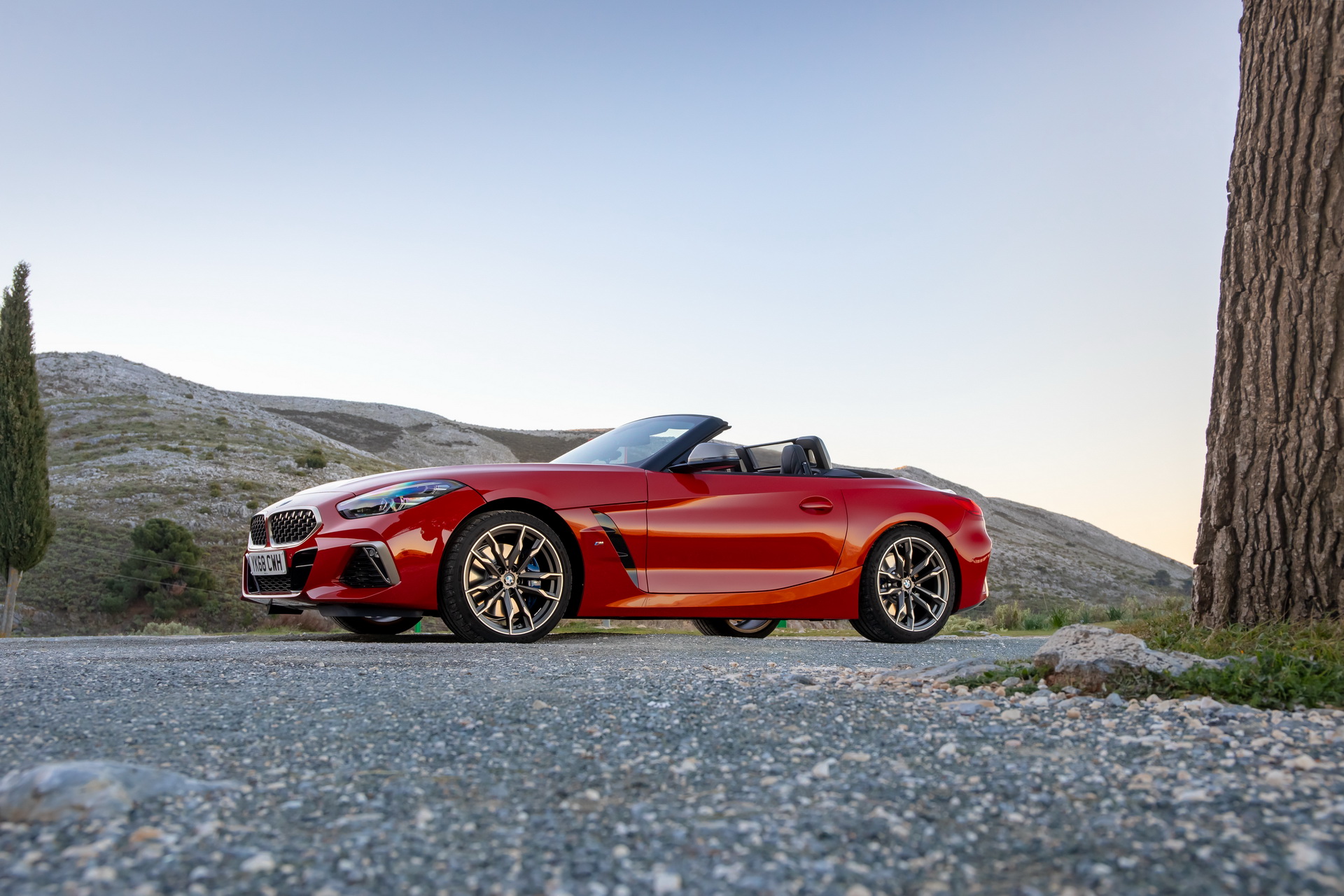 2019-BMW-Z4-UK-22 2019 Z4 Arrives In BMW’s UK Showrooms Priced From £36,990