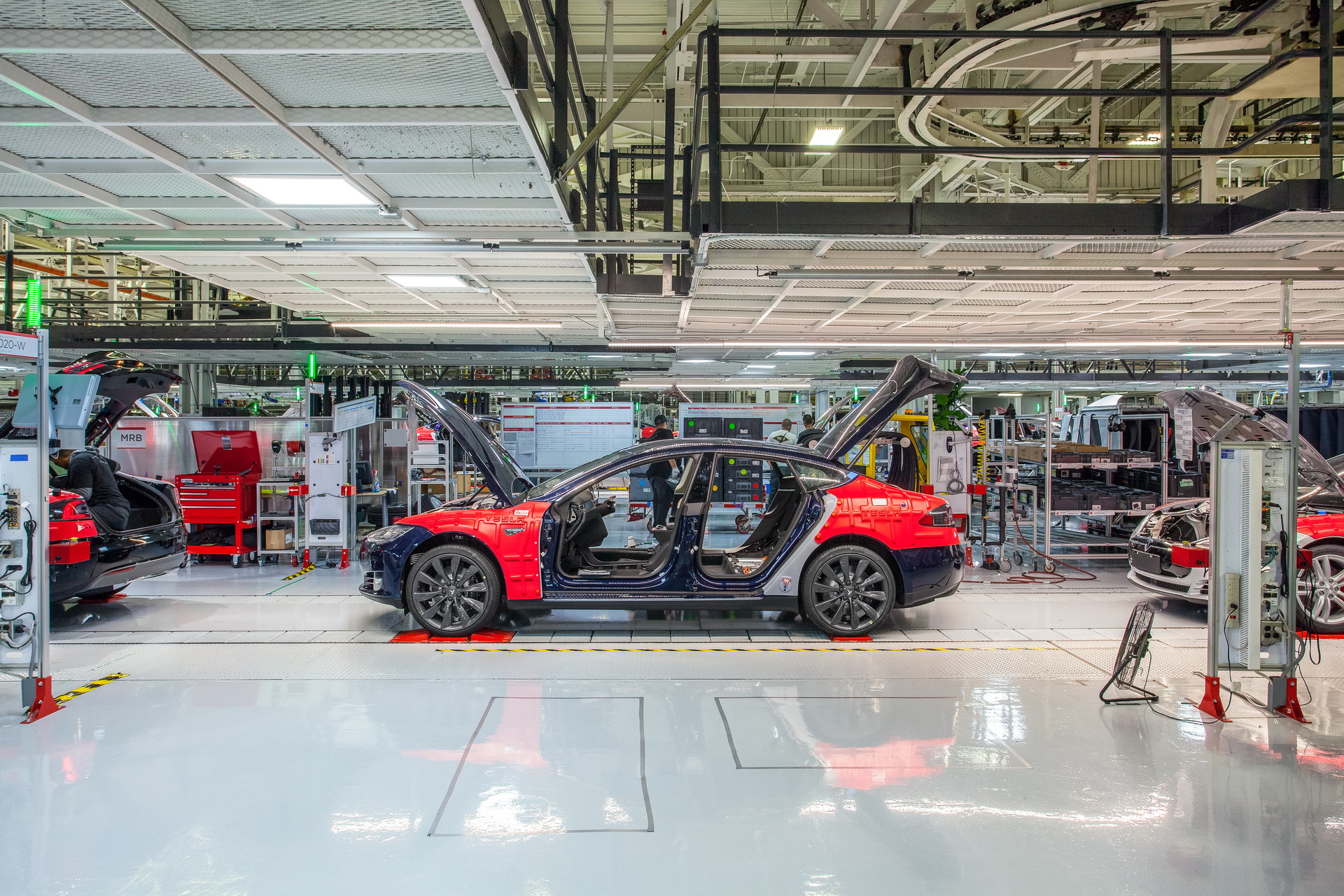 Tesla-Fremont-Factory-01 Tesla Workers Lost Three Times More Days Off The Job Due To Injuries In 2018