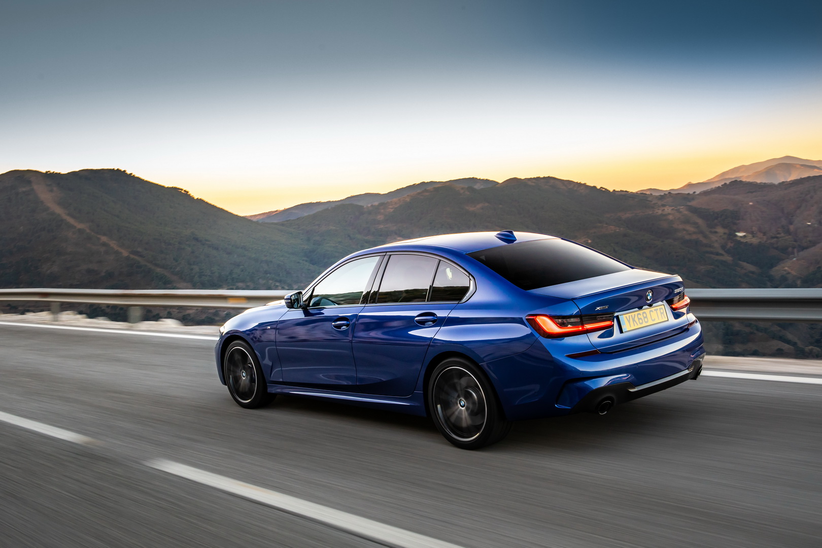 2019 bmw 3-series 22 BMW’s All-New 3-Series Will Cost You At Least £33,610 In The UK