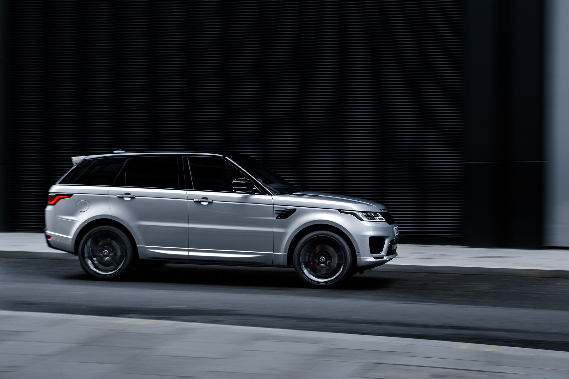 2019-Range-Rover-P360-P400-31 2019 Range Rover Sport P360 and P400 Mild Hybrids Priced From $69,795