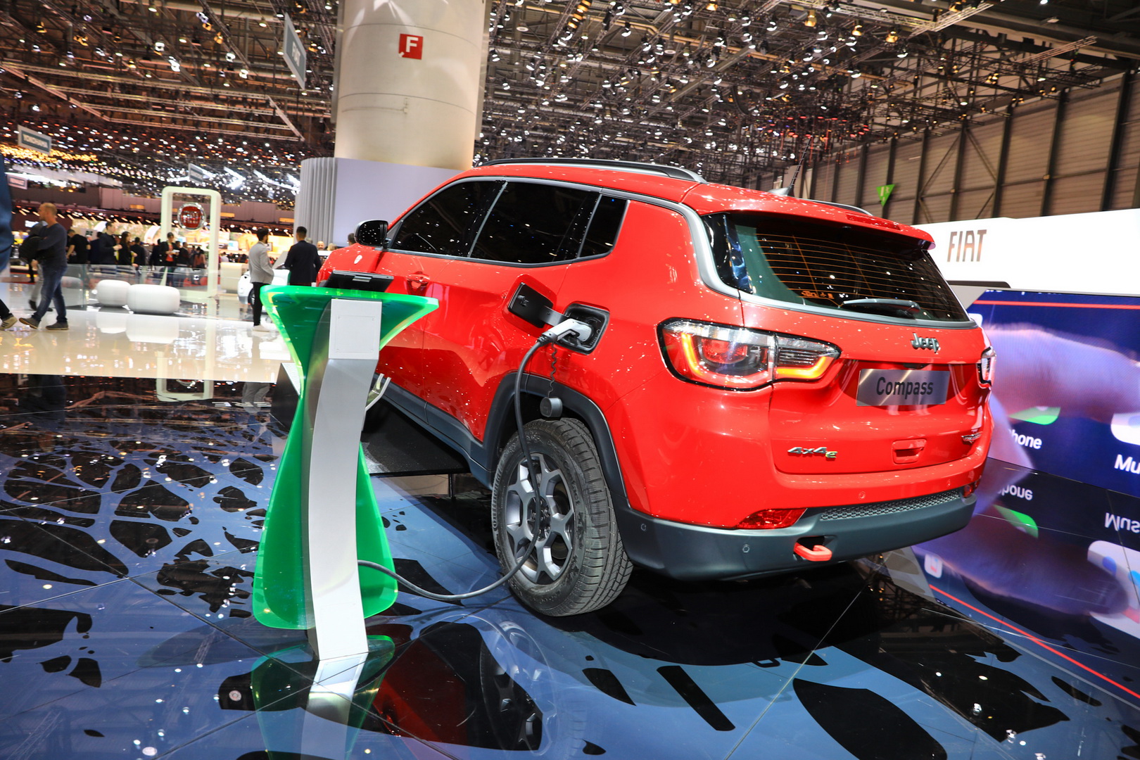 2019 jeep renegade compass phev geneva show 7 New Jeep Renegade And Compass Plug-In Hybrids With Up To 237HP