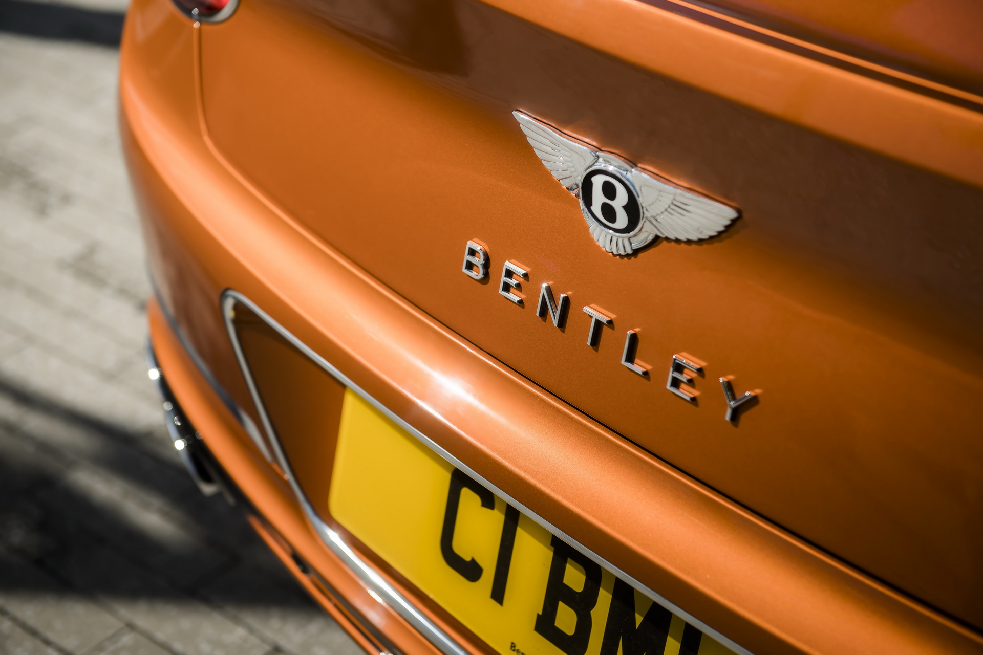bentley continental gt v8 launched 14 Bentley Unveils Continental GT V8 Models With 542 HP On Tap