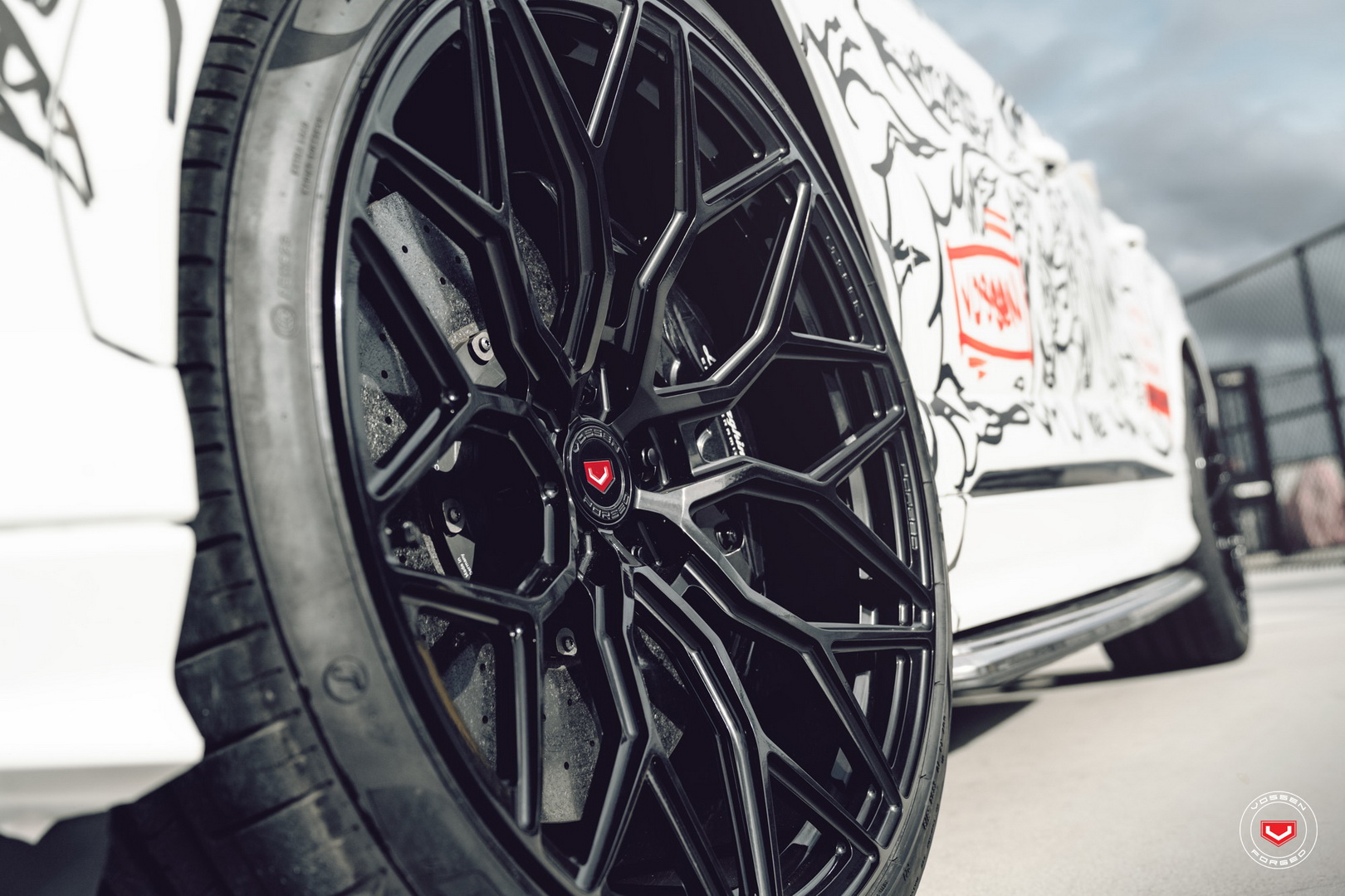 lamborghini urus art basel 9 Lamborghini Urus Gets Treated As A Blank Canvas For Art’s Sake