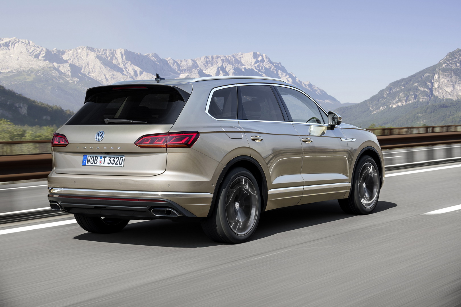 2019 vw touareg v8 tdi 2 Range-Topping 415 HP Touareg Is Last Volkswagen To Get A V8 Diesel