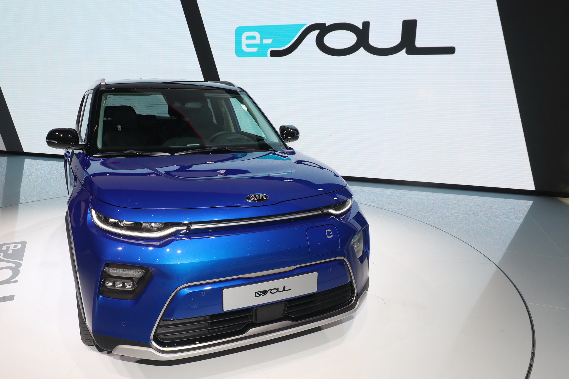 2019-Kia-E-Soul-05 Kia To Launch e-Soul In Europe This Month With Up To 280 Miles Of Range