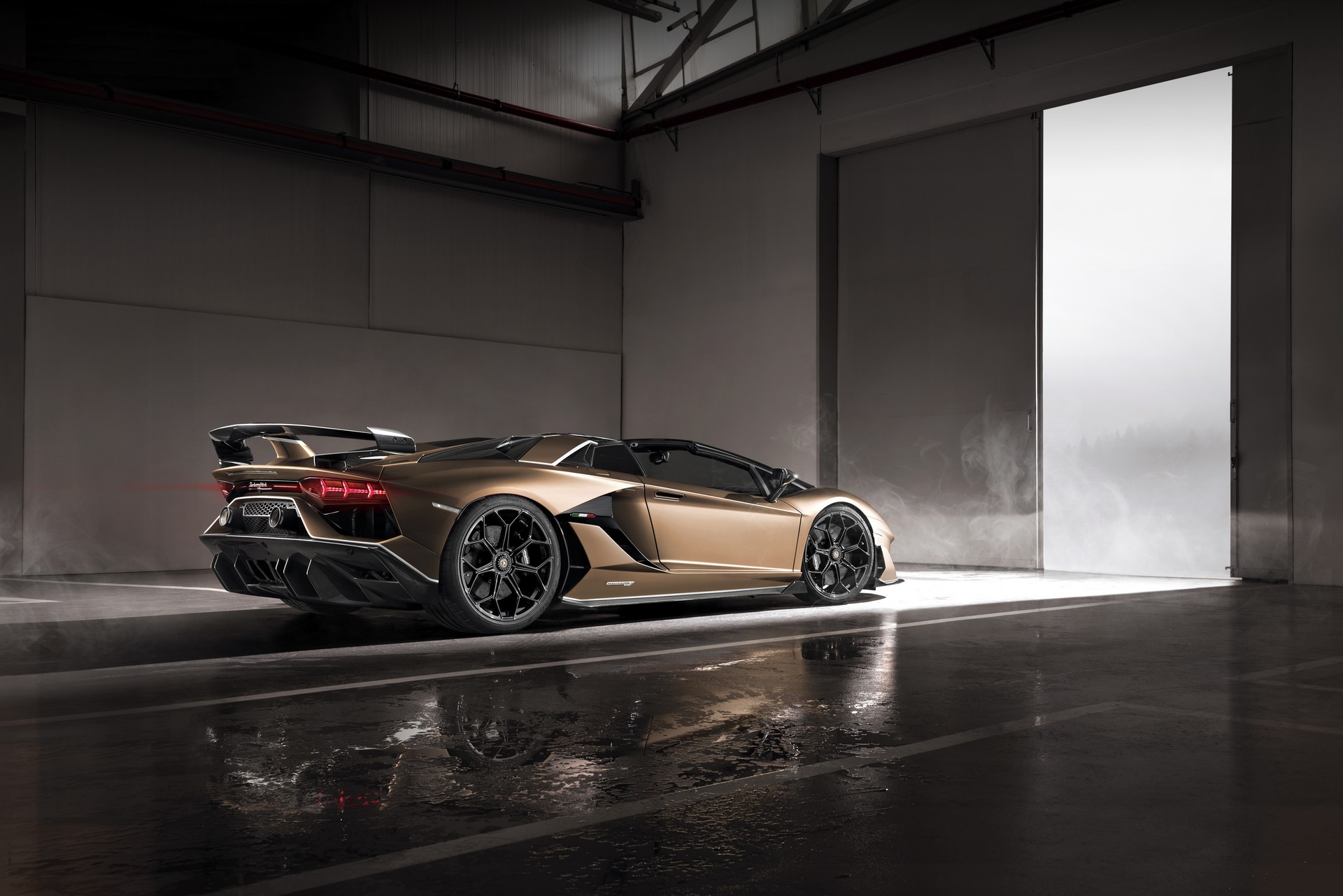 Lamborghini Aventador SVJ Roadster-6 Lamborghini Aventador Successor May Use Supercapacitors Instead Of Batteries