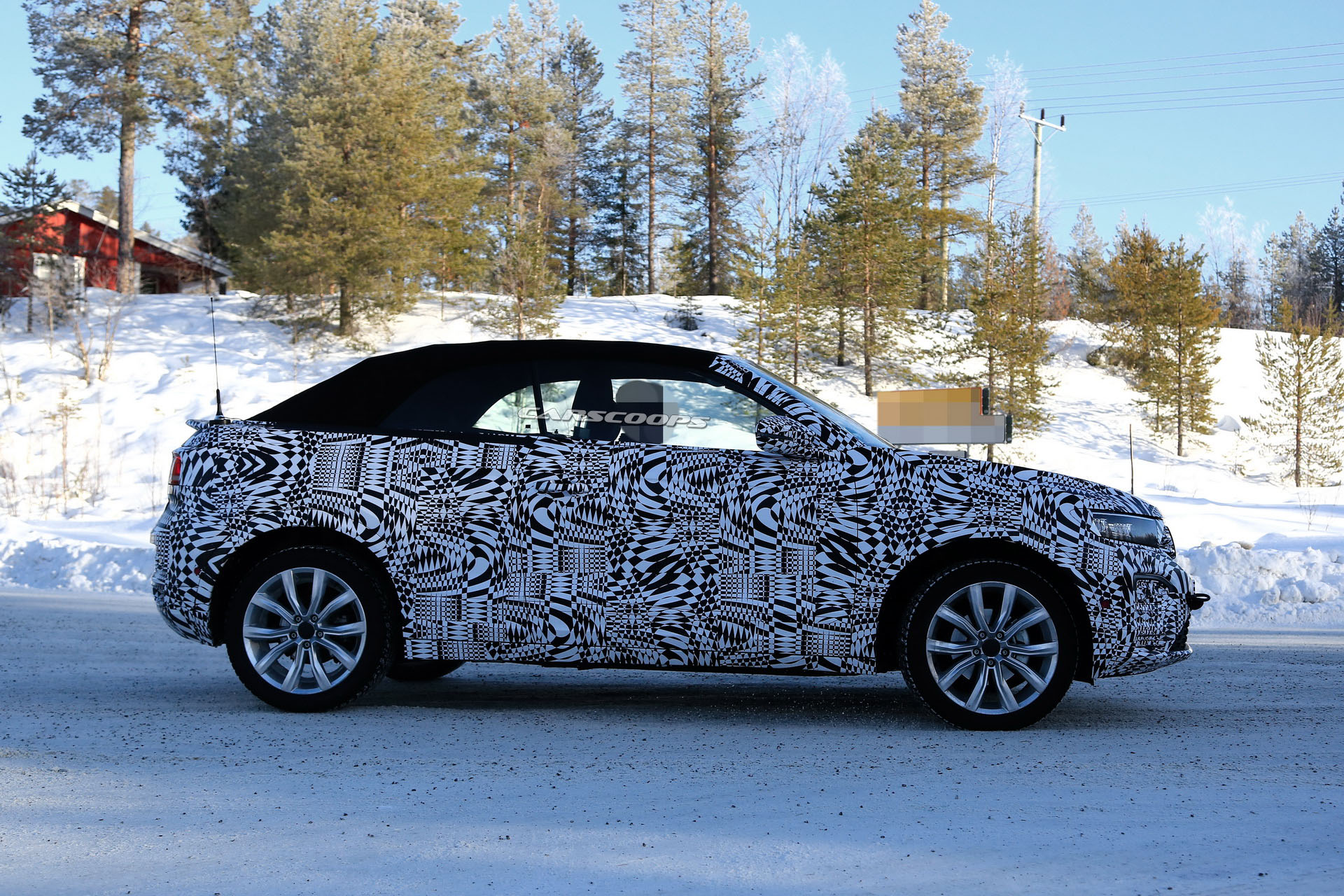 VW-T-Roc-Convertible-Scoop-06 2020 VW T-Roc Convertible Is Nearly Ready For Its Debut