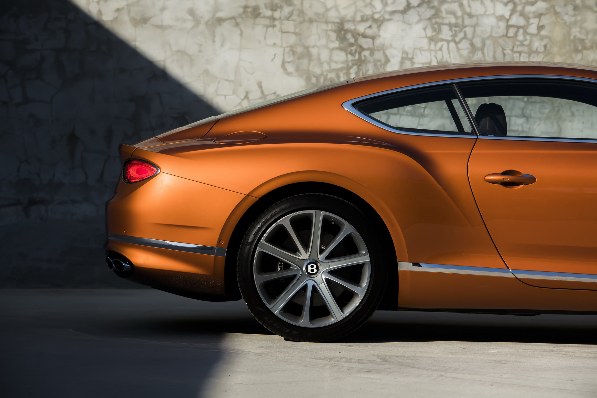 bentley continental gt v8 launched 12 Bentley Unveils Continental GT V8 Models With 542 HP On Tap