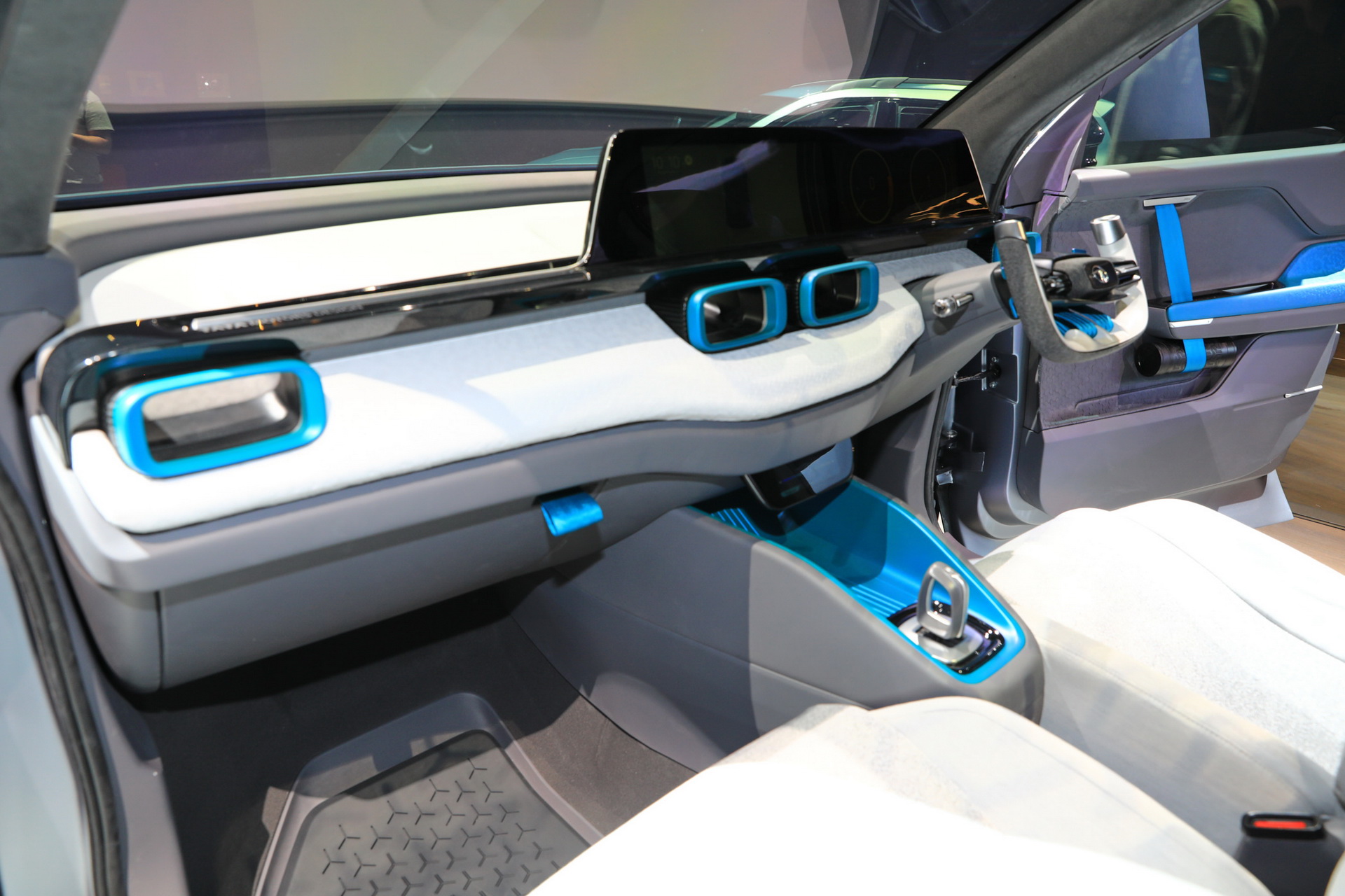 tata unveils altroz in geneva 32 Tata Motors Unveils Altroz Supermini And H2X Concept