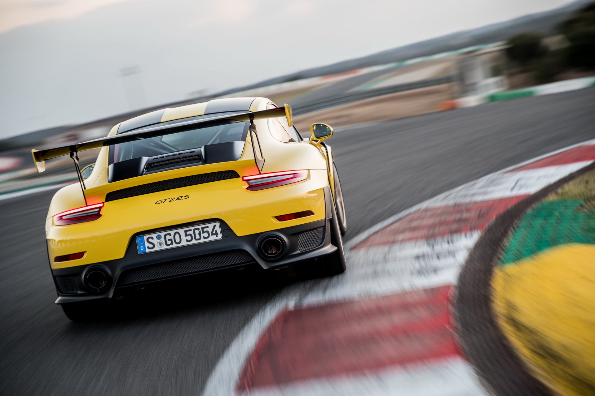 2019-Porsche-911-GT2-RS-03 Cargo Ship Carrying New 911 GT2 RS’ Sinks, Porsche To Resume Production Of Model (Update)