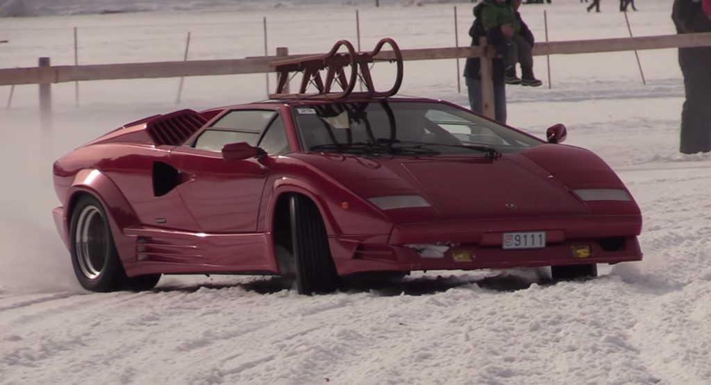  Watch  F40s, Countachs, One-Off Huayras And More Play On Ice