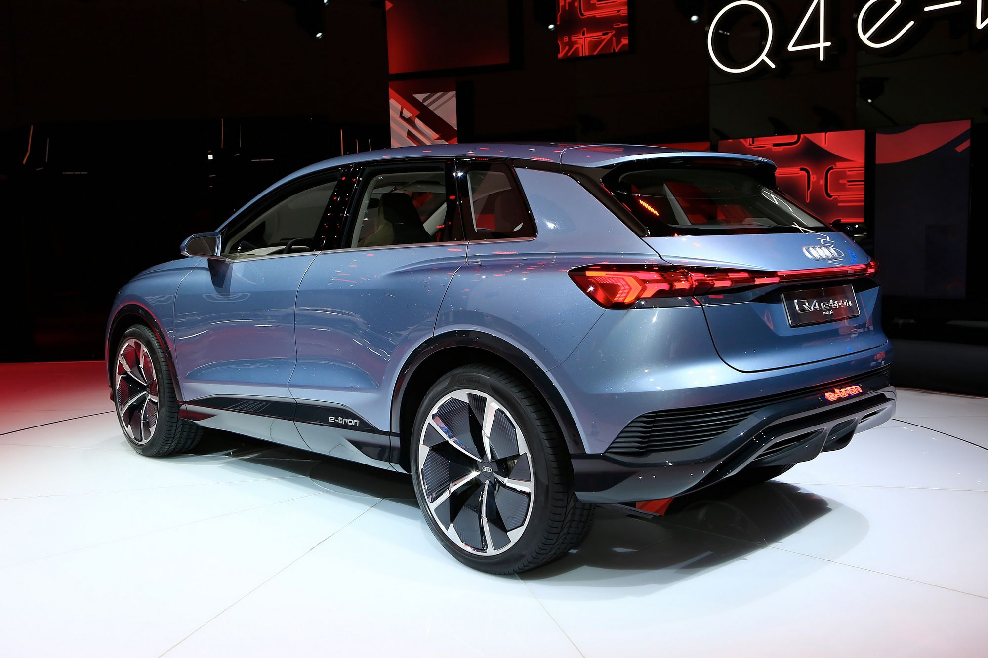 Audi-Q4-e-tron-Concept-17 Audi Q4 e-Tron Concept Previews Upcoming All-Electric Compact SUV