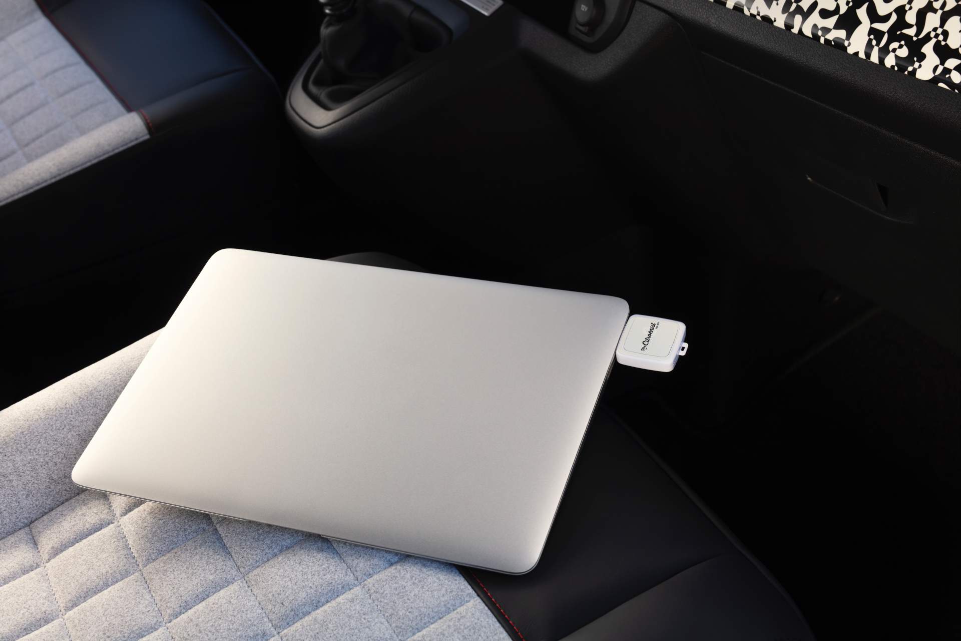 citroen spacetourer concept geneva livepics 18 Citroen’s SpaceTourer Citroenist Concept Is Leisure-Focused