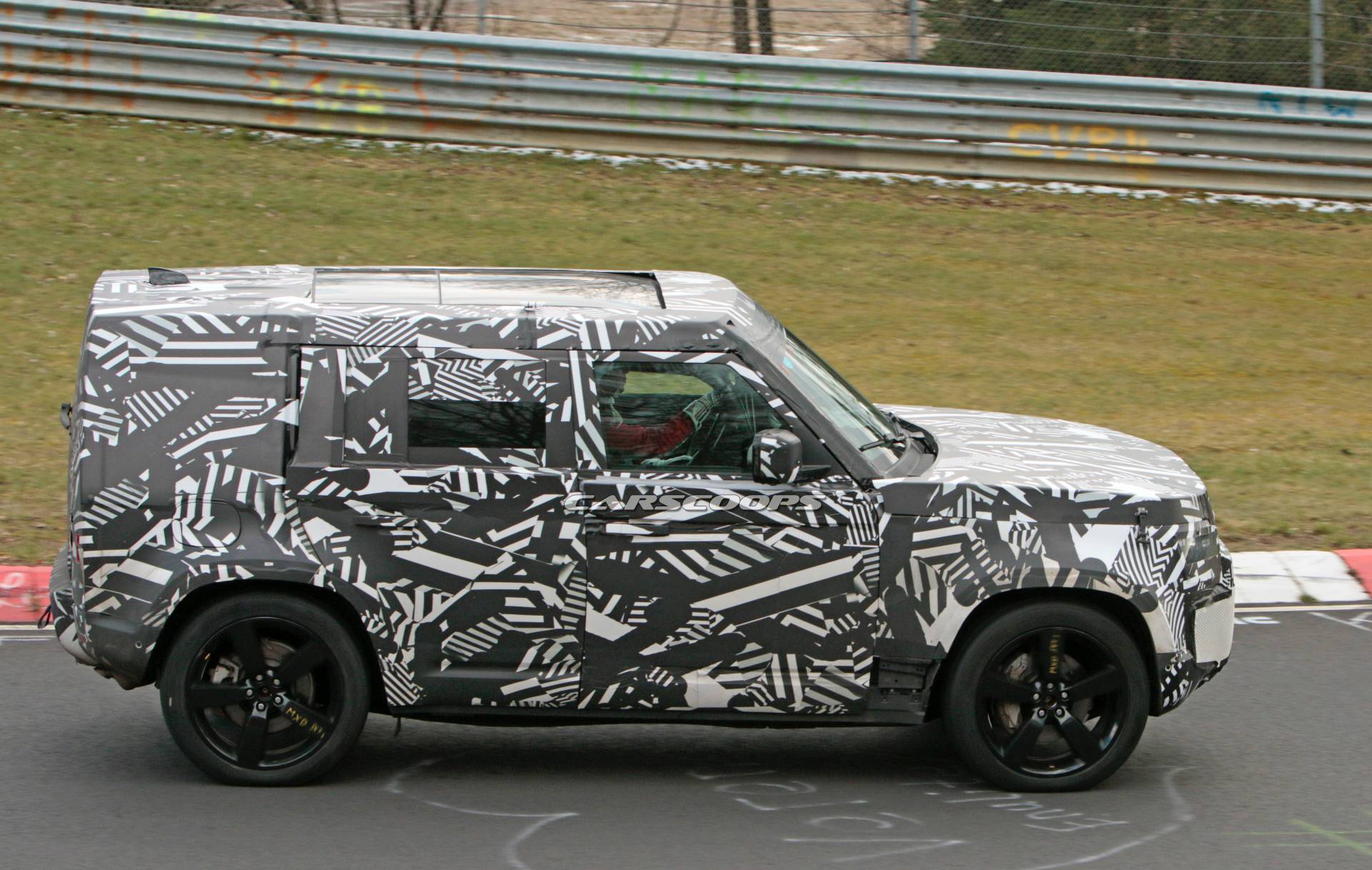 2020 Land Rover Defender spy shots at the Nurburgring 24 2020 Land Rover Defender 110 Polishing Its Road Manners At The ‘Ring