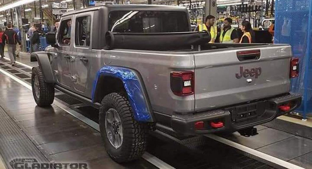  Jeep Gladiator Rolls Off The Production Line At FCA’s Toledo Plant