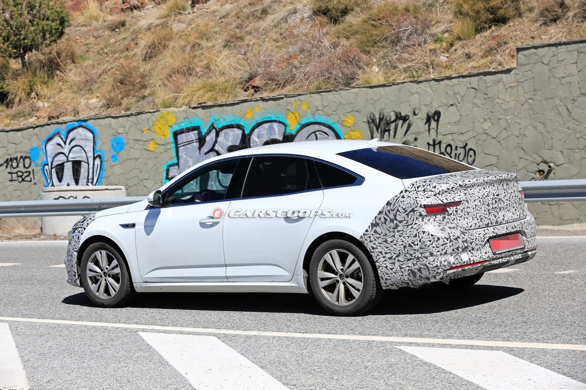 2020 Renault Talisman 4 (2) 2020 Renault Talisman Getting A Mild Mid-Life Makeover