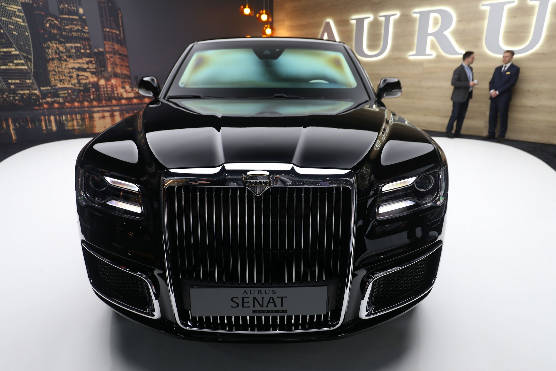 Aurus Senat-3 Aurus Senat: Putin’s Limo Maker Makes European Debut With Sedan And Limo