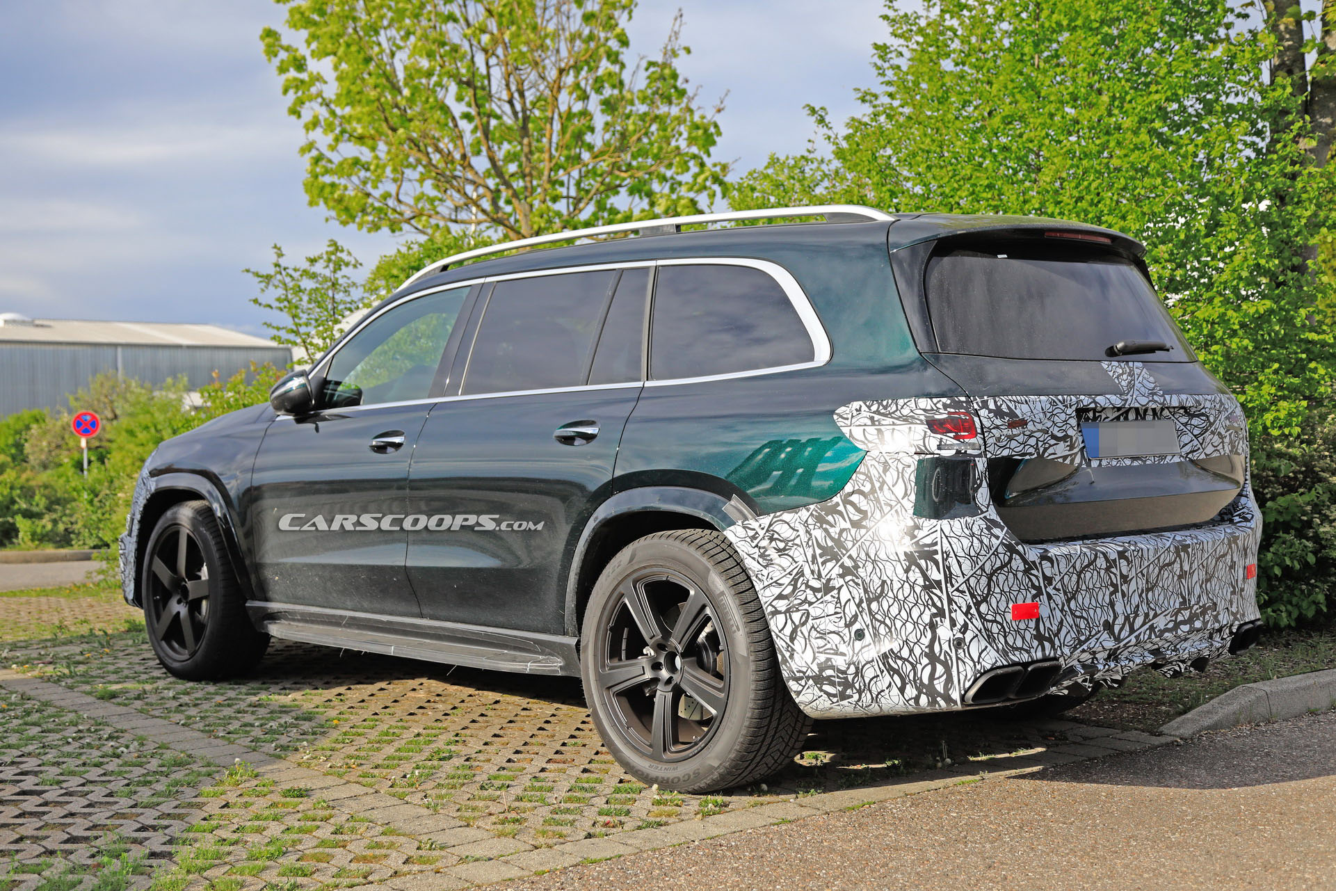 2020 Mercedes-AMG GLS 63 6 copy 2020 Mercedes-AMG GLS 63 Starts Taking Its Camouflage Off