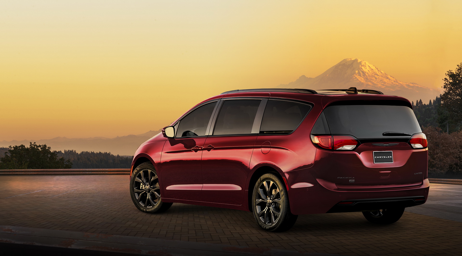 2019 chrysler pacifica 2 Mazda MX-5, Fiat 124 Spider And Chrysler Pacifica Recalled In The U.S.