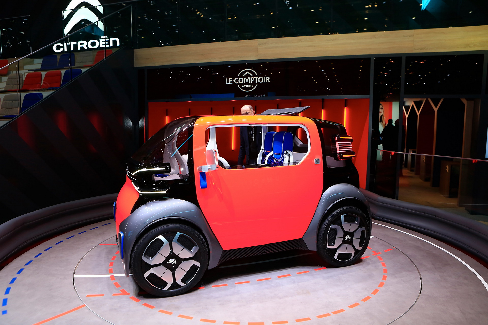 citroen ami one concept geneva livepics 6 Citroen Ami One Concept Is Like A 2CV From The Future