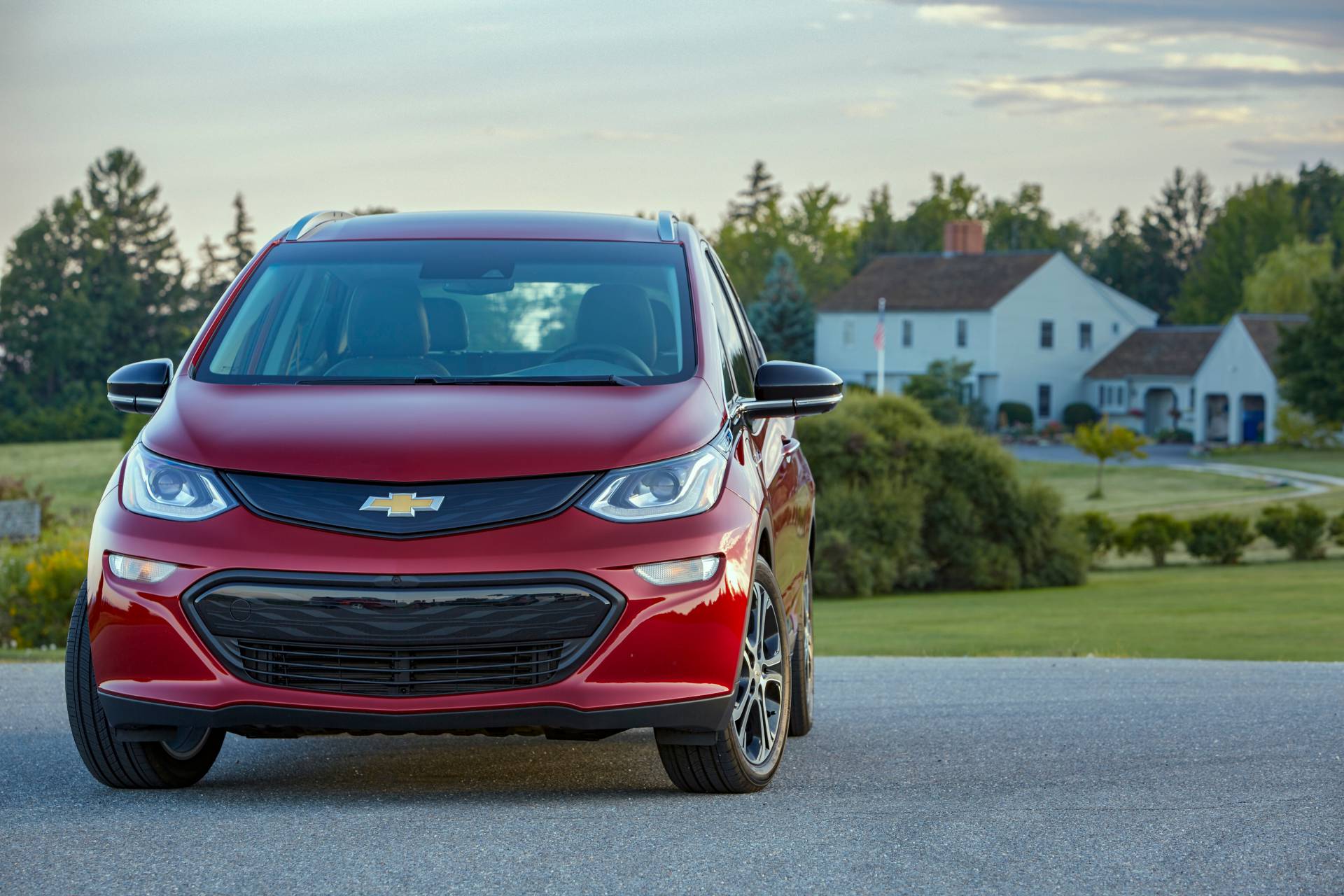 2019 Chevrolet Bolt EV 5 Chevrolet Doesn’t Drop Bolt’s Prices Despite Federal Tax Credit Cut In Half