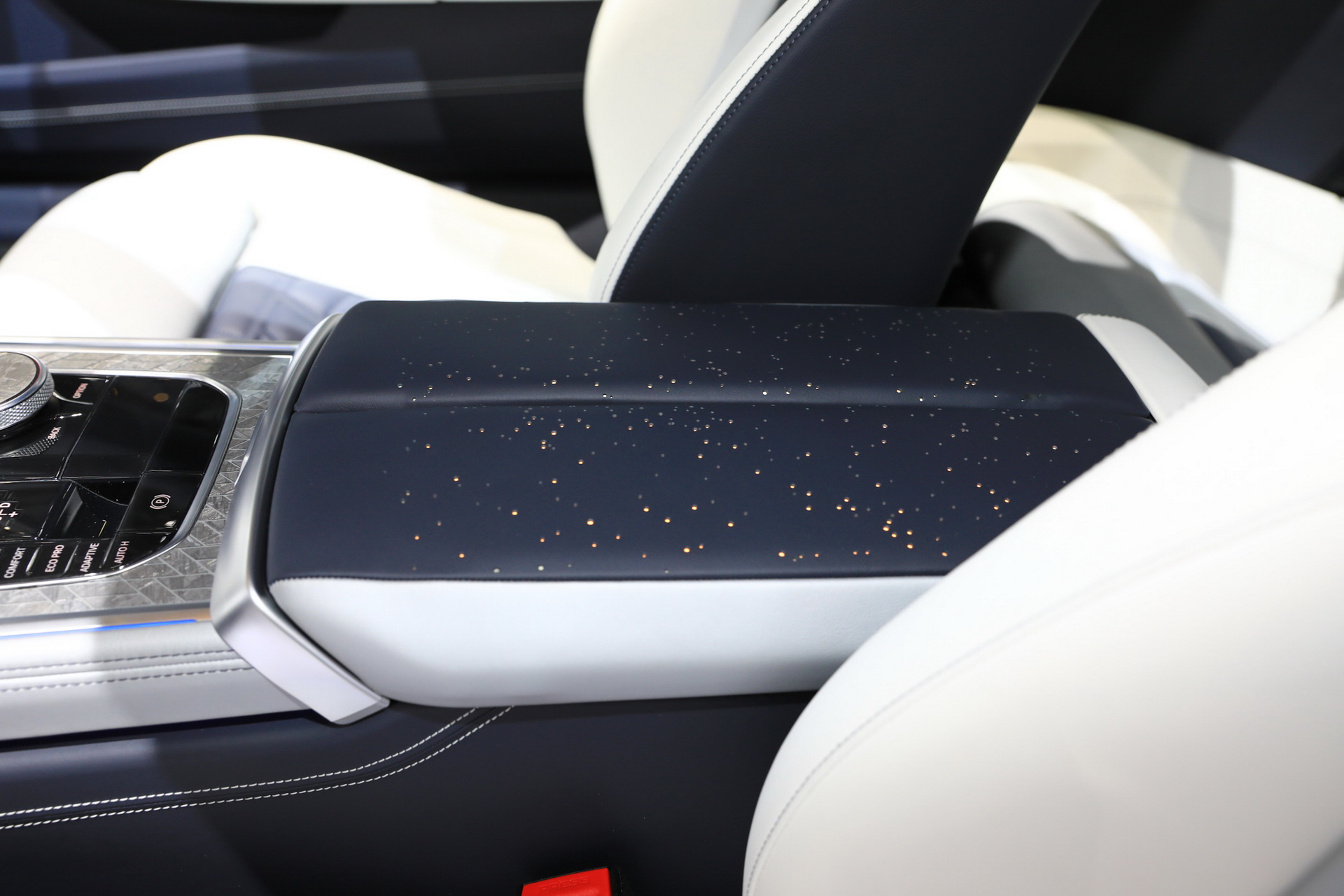 bmw m850i night sky geneva livepics 23 BMW’s M850i Night Sky Is Something You Can Definitely Stare At