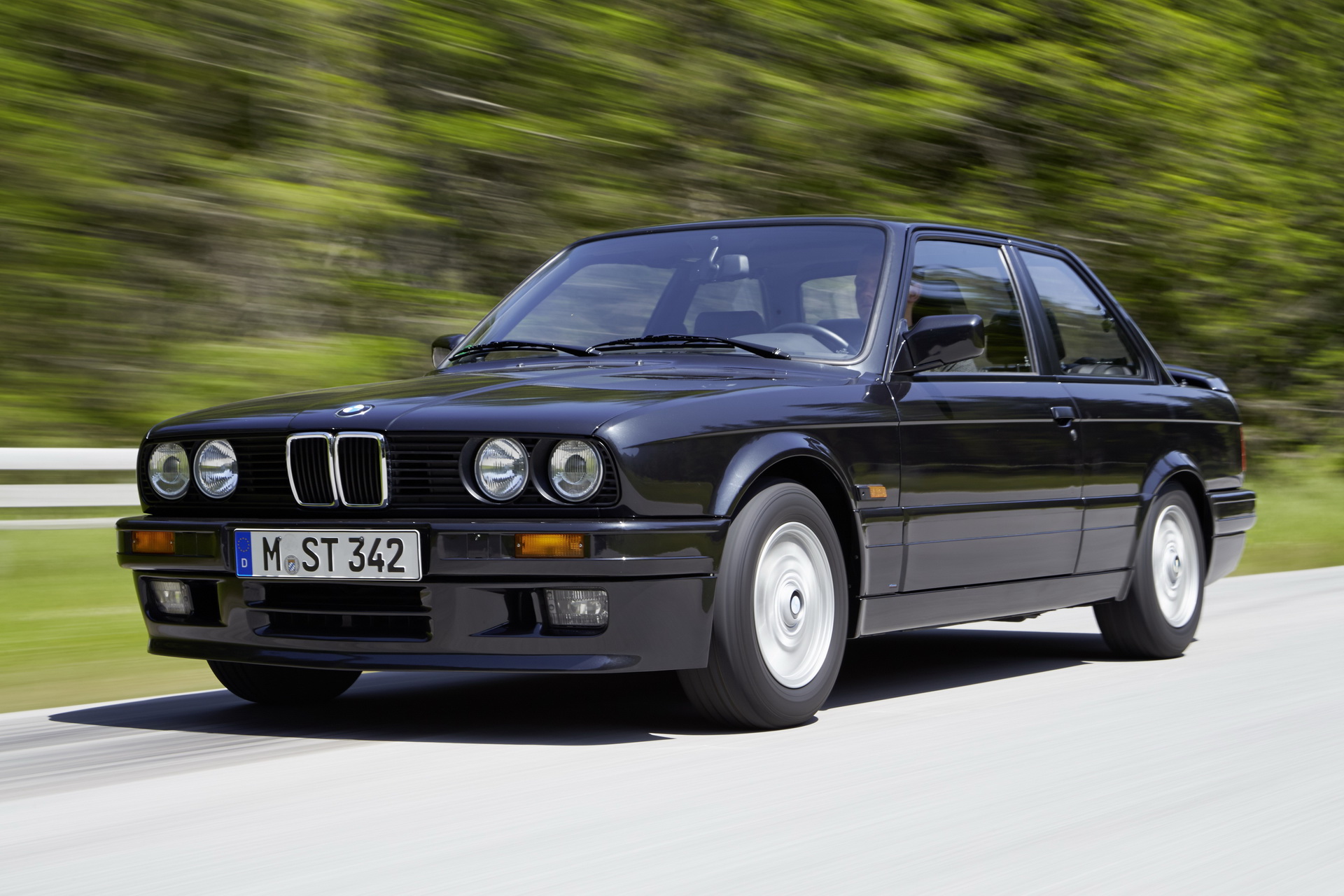 BMW-E30-320is-01 Top 5 Most Special BMW 3-Series Models That Are Not M3s
