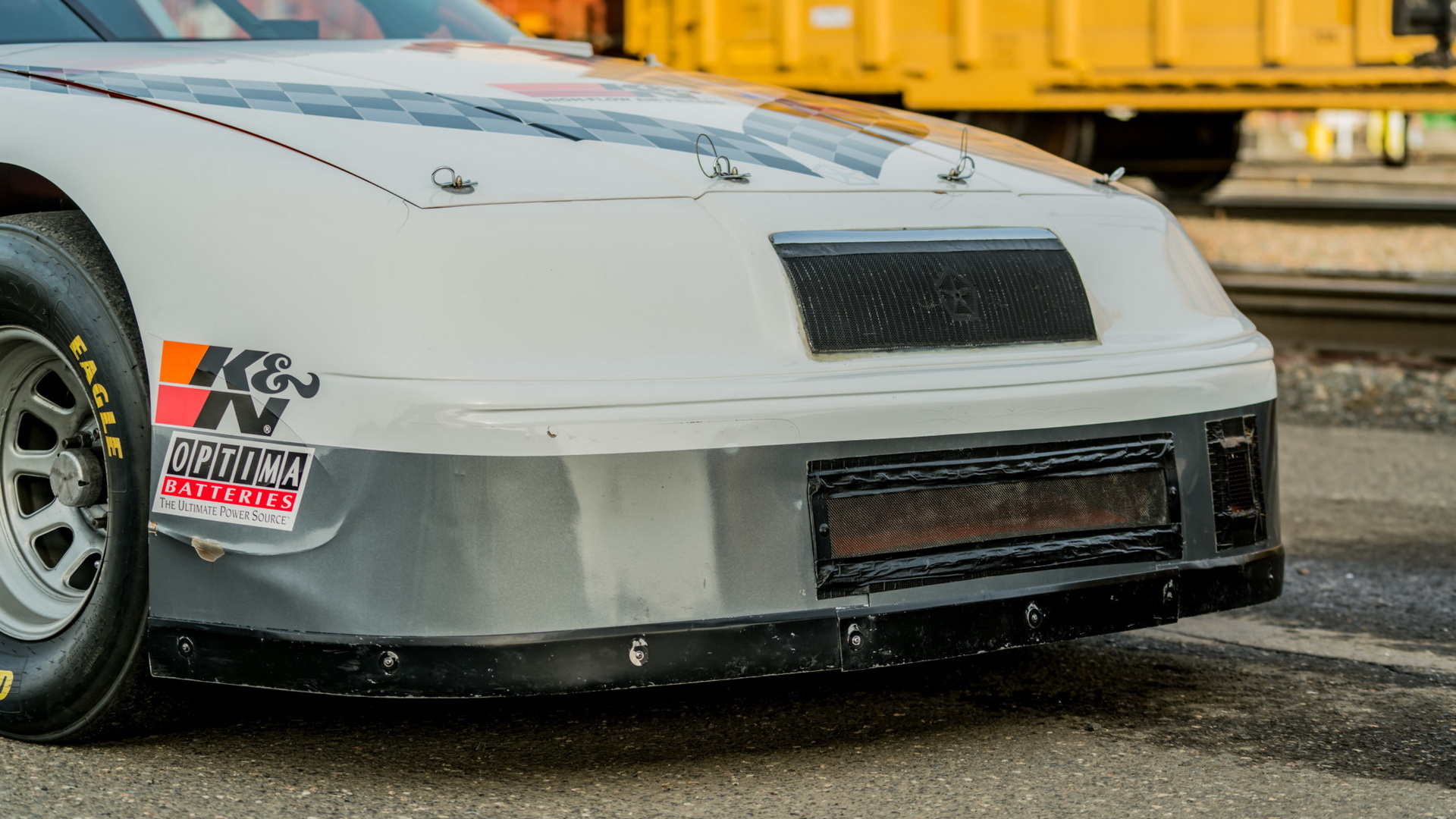 chrysler lebaron race car bat 17 This 1984 Chrysler LeBaron Once Did 224 MPH – And Right Now It’s Dirt Cheap