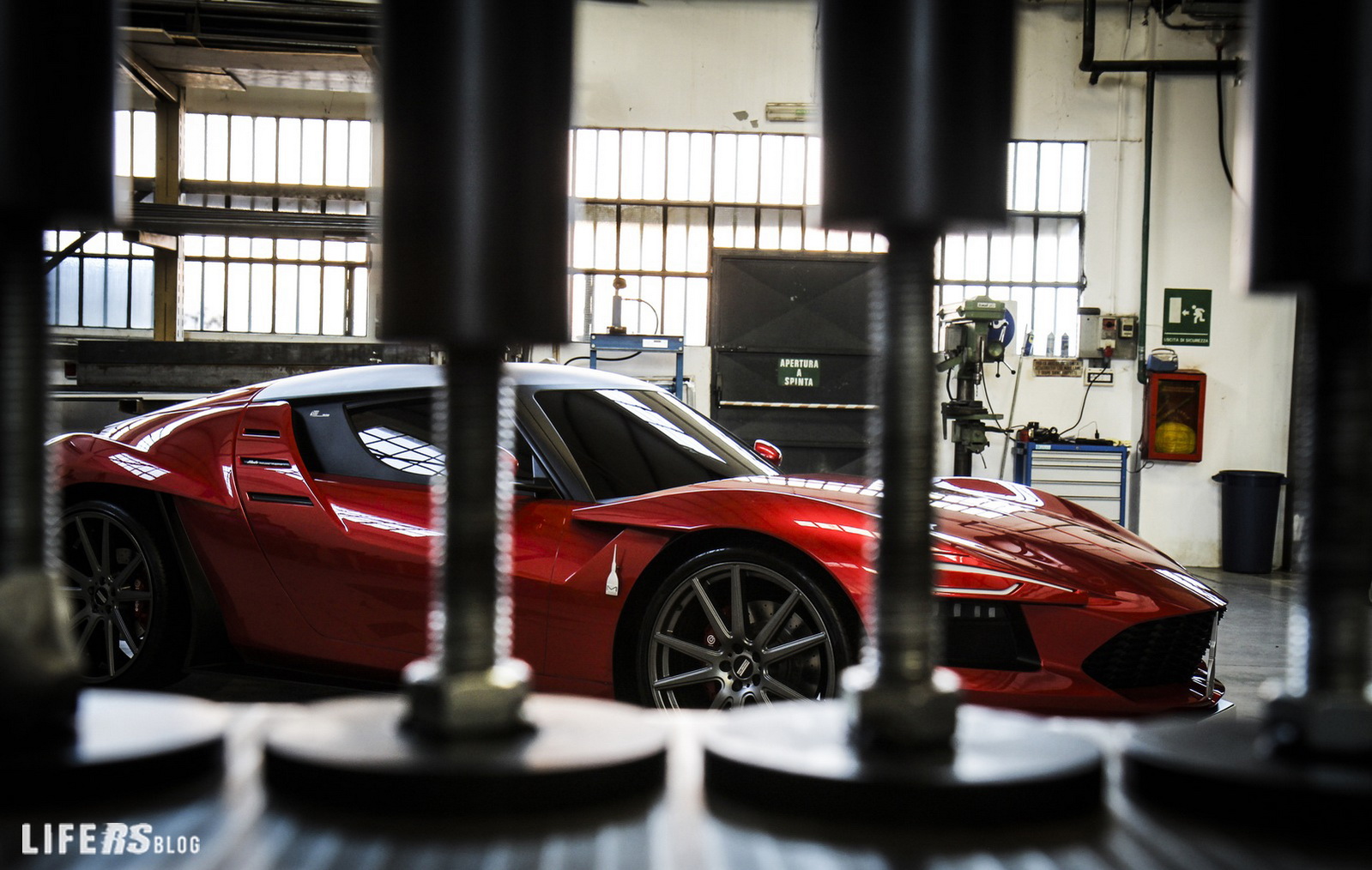 Mole-Almas-13 Mole Almas Wants To Be The New Italian Supercar Kid On The Block