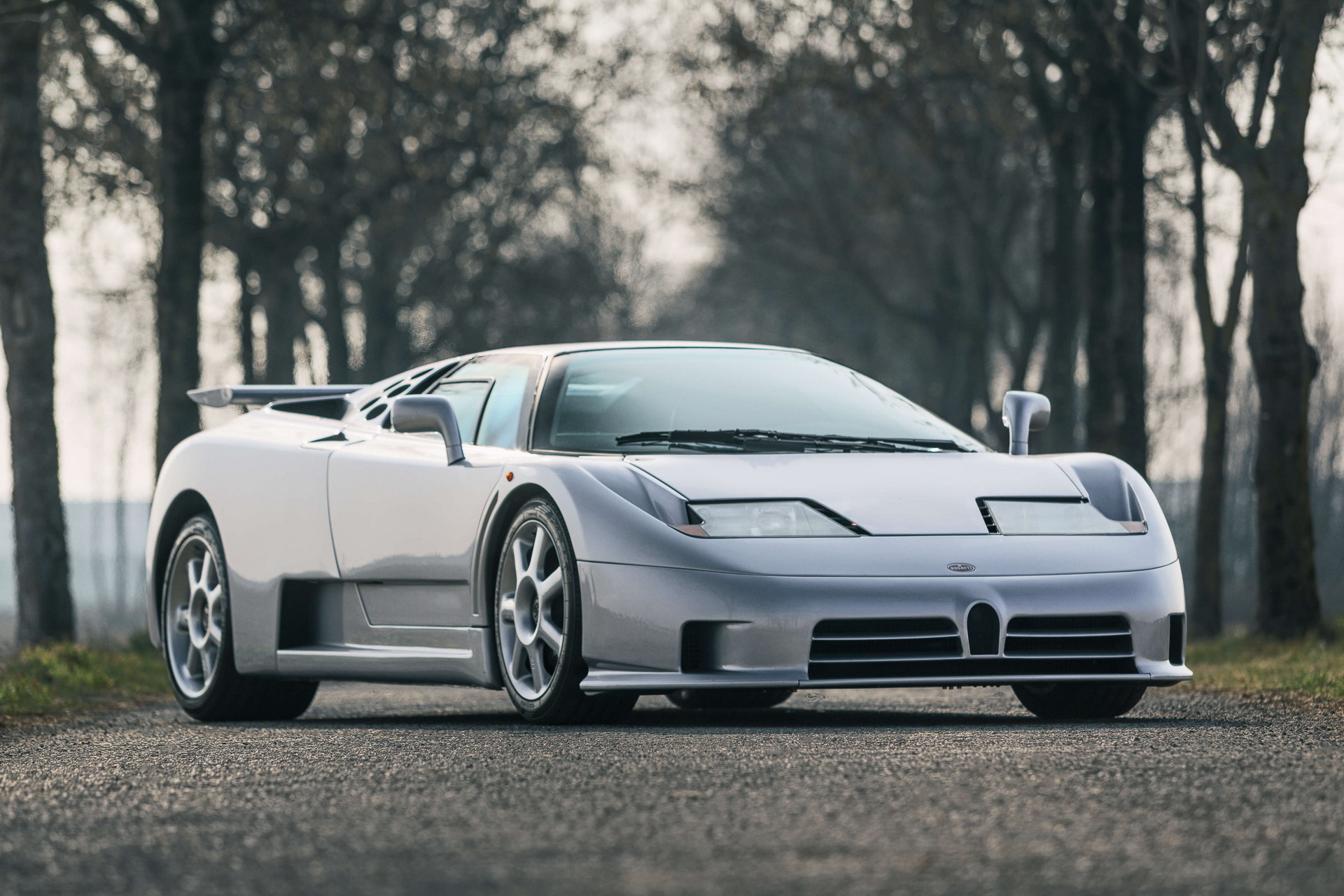 Bugatti-EB220-SS-01 Last EB110 SS Built By Bugatti Is Up For Sale, Any Takers?