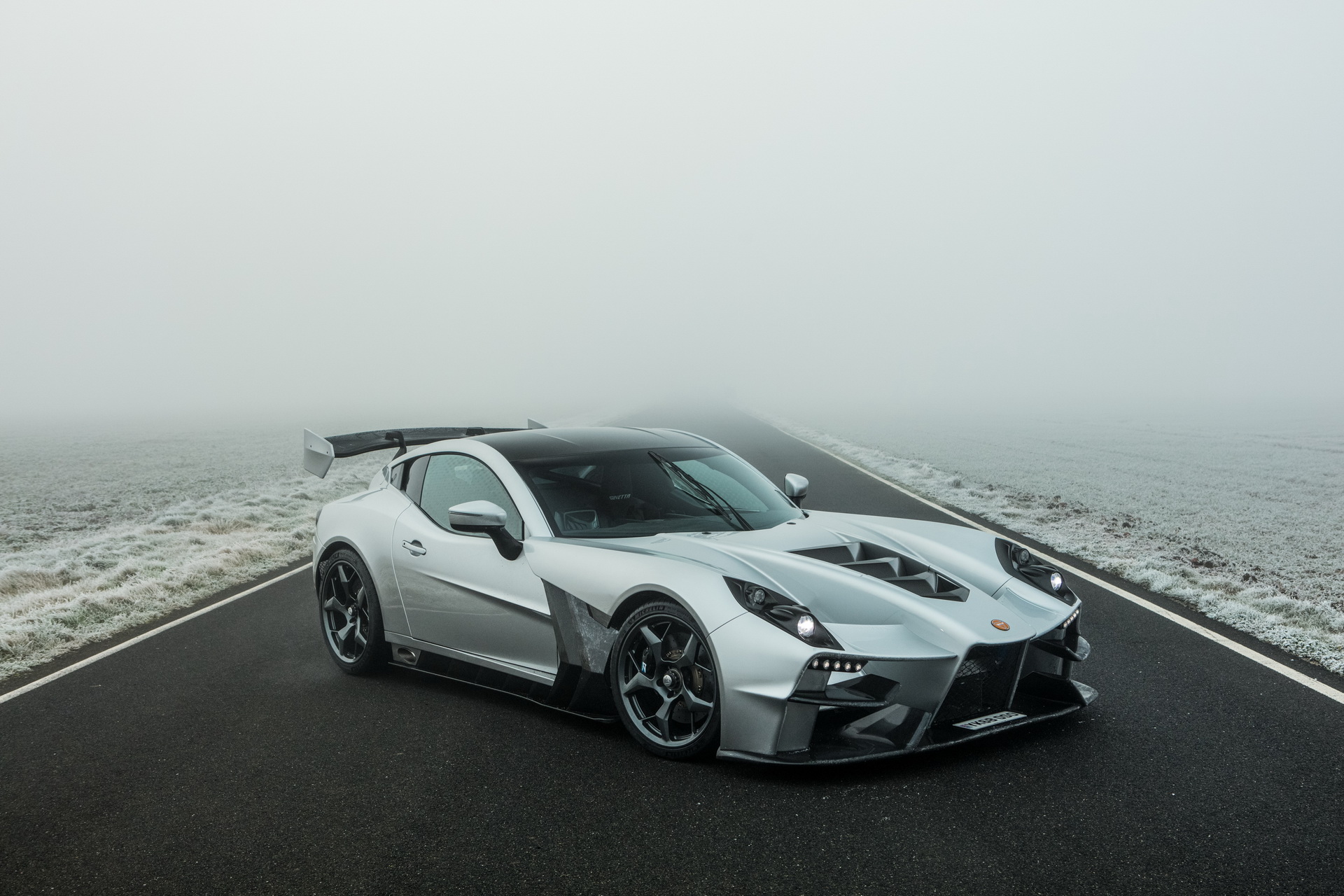 ginetta akula unveiled in geneva 9 New Ginetta Akula Supercar Reaches 200MPH, Costs $446,000