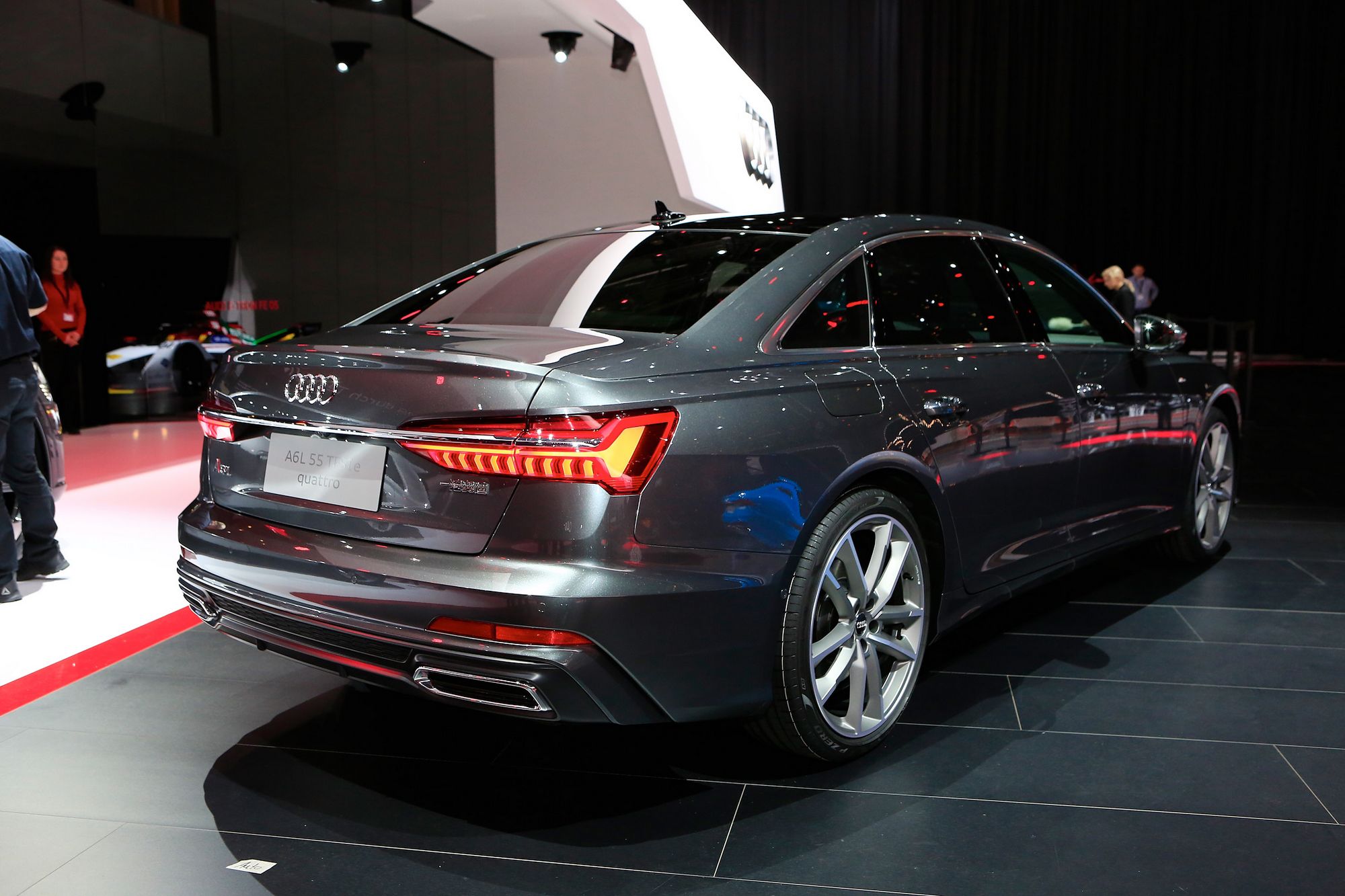 Audi-Hybrids-Geneva-25 Audi A6, A7, A8, And Q5 Bring TFSIe Plug-In Power To Geneva