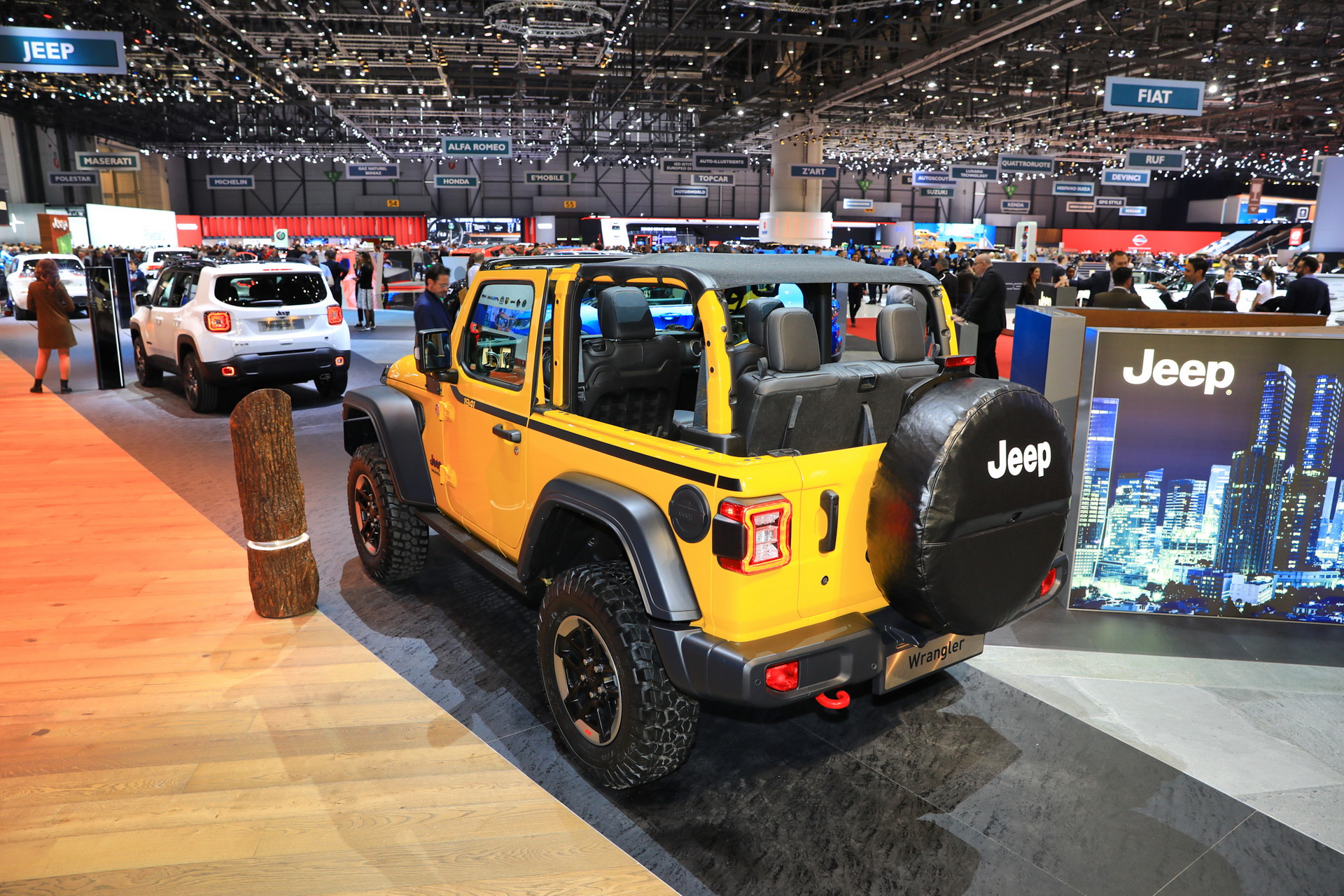 mopar jeep wrangler rubicon 1941 livepics 10 Jeep Wrangler Rubicon 1941 Can (Almost) Be Your Yellow Submarine