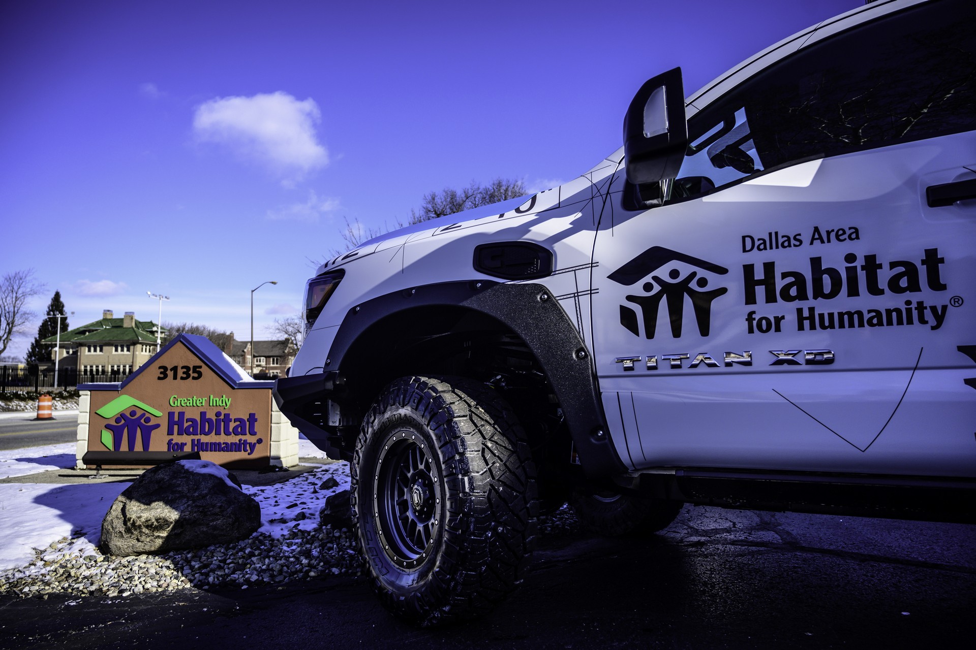 Nissan Titan Ultimate Work Truck-23 Nissan Ultimate Work Titan Is A One-Off Truck For Home Builders