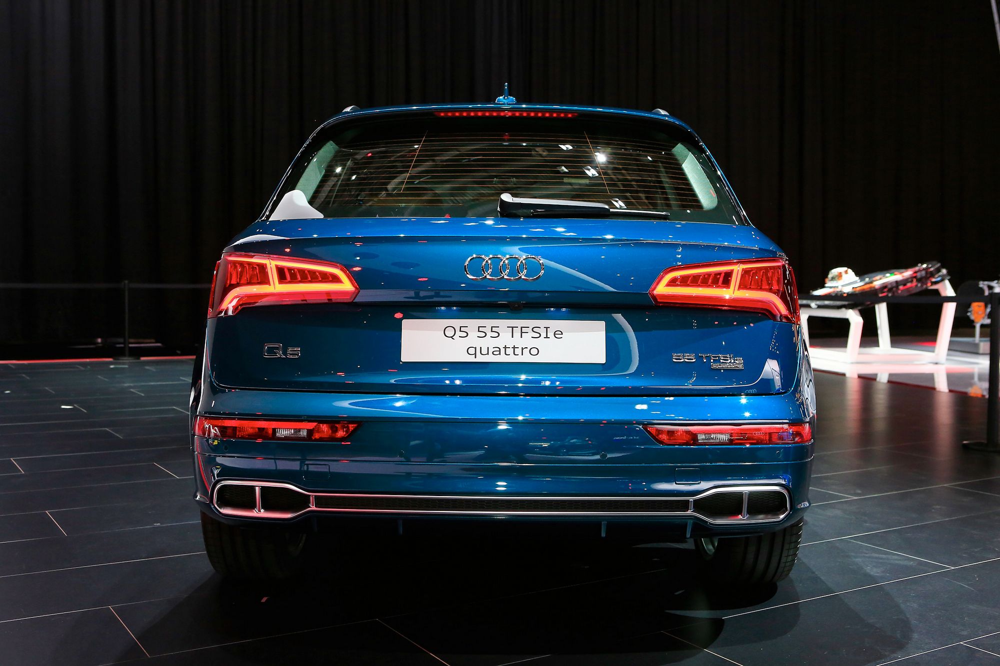 Audi-Hybrids-Geneva-36 Audi A6, A7, A8, And Q5 Bring TFSIe Plug-In Power To Geneva