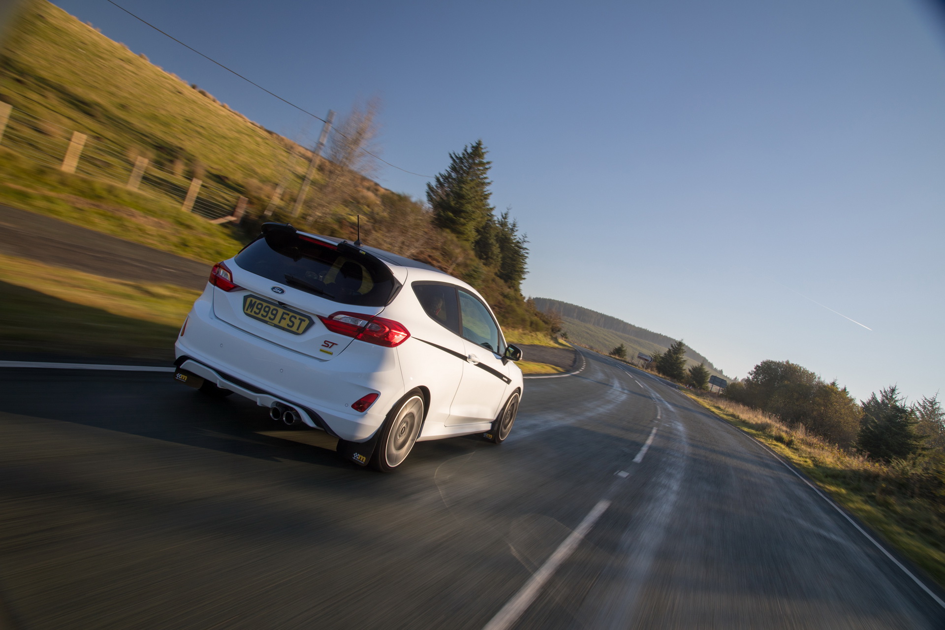 2019-Ford-Fiesta-ST-Mountune-02 Mountune Takes Ford Fiesta ST To 222 HP, Drops 0-62 To Under Six Seconds